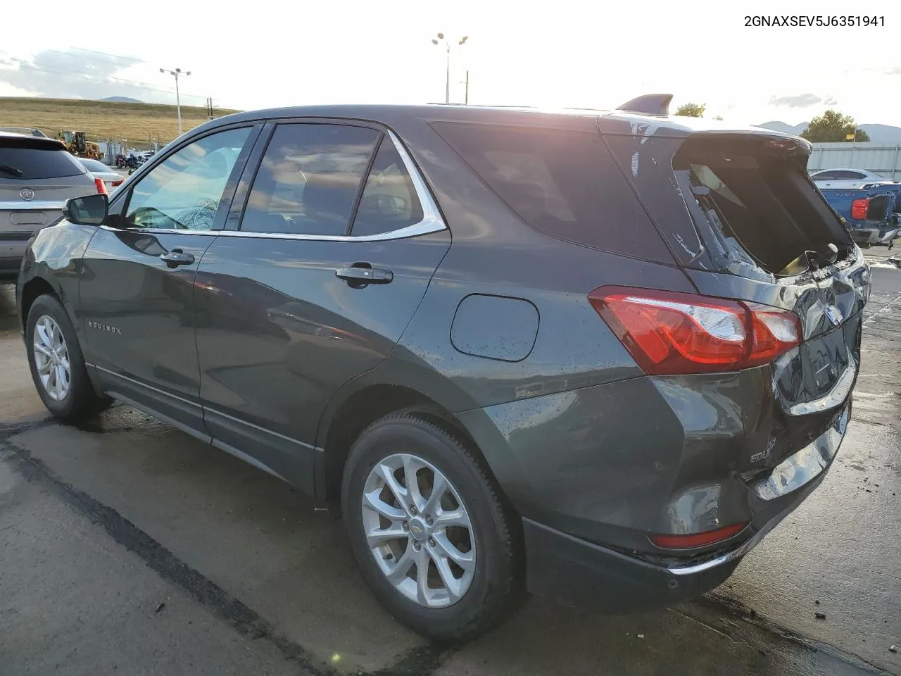 2018 Chevrolet Equinox Lt VIN: 2GNAXSEV5J6351941 Lot: 70280074