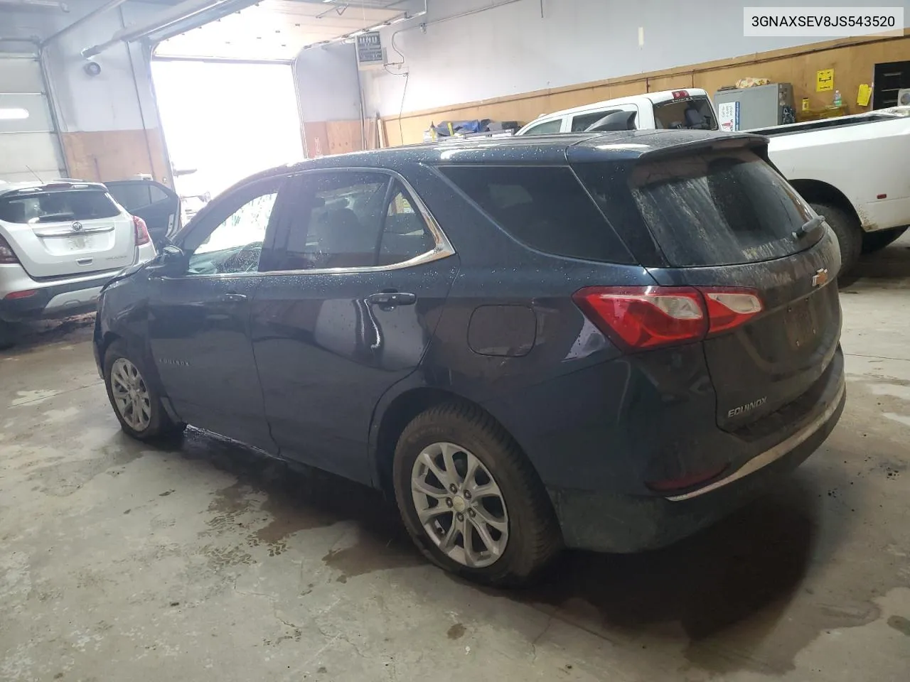 3GNAXSEV8JS543520 2018 Chevrolet Equinox Lt