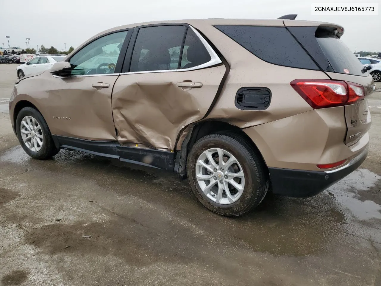 2GNAXJEV8J6165773 2018 Chevrolet Equinox Lt