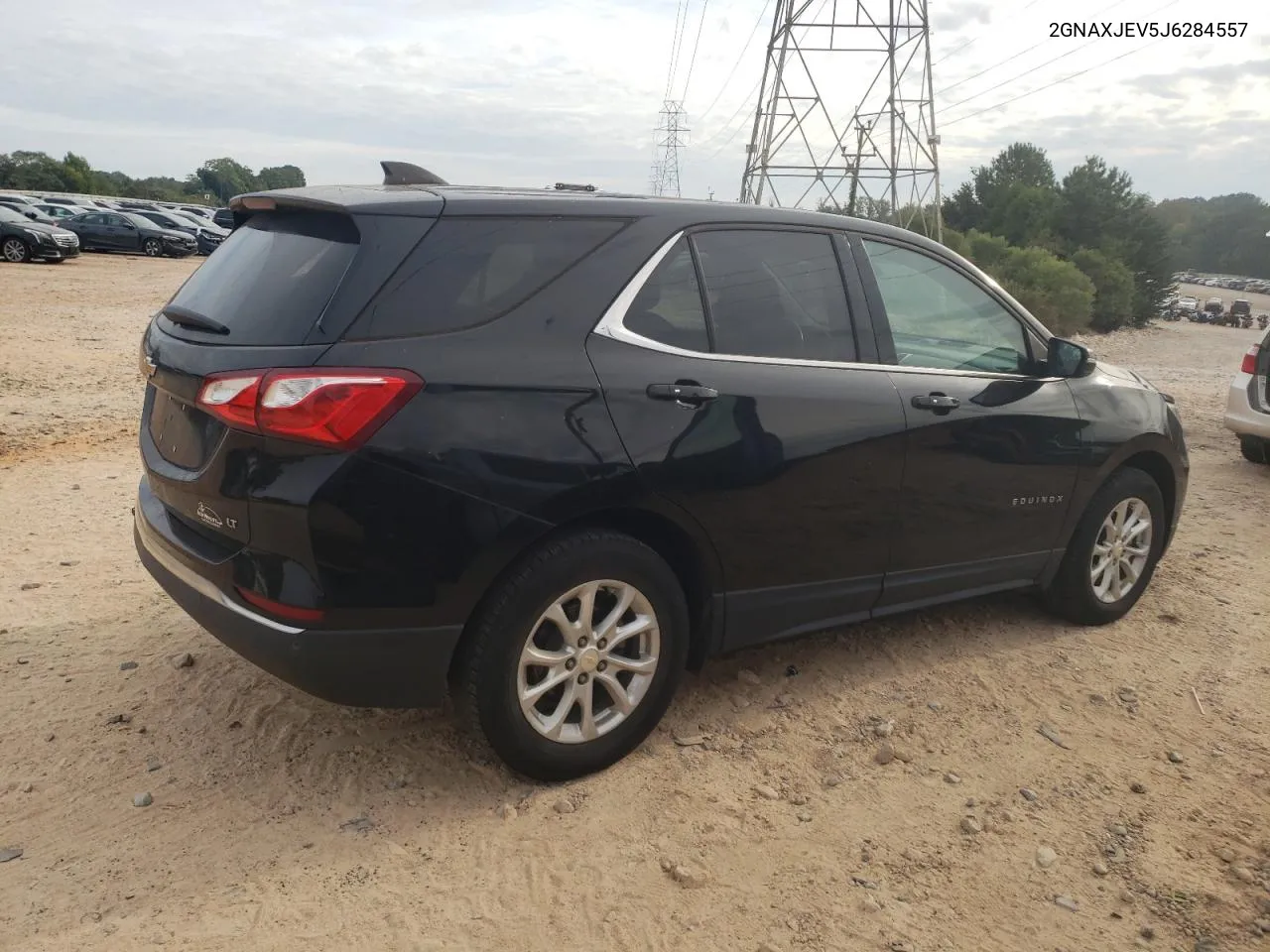 2GNAXJEV5J6284557 2018 Chevrolet Equinox Lt