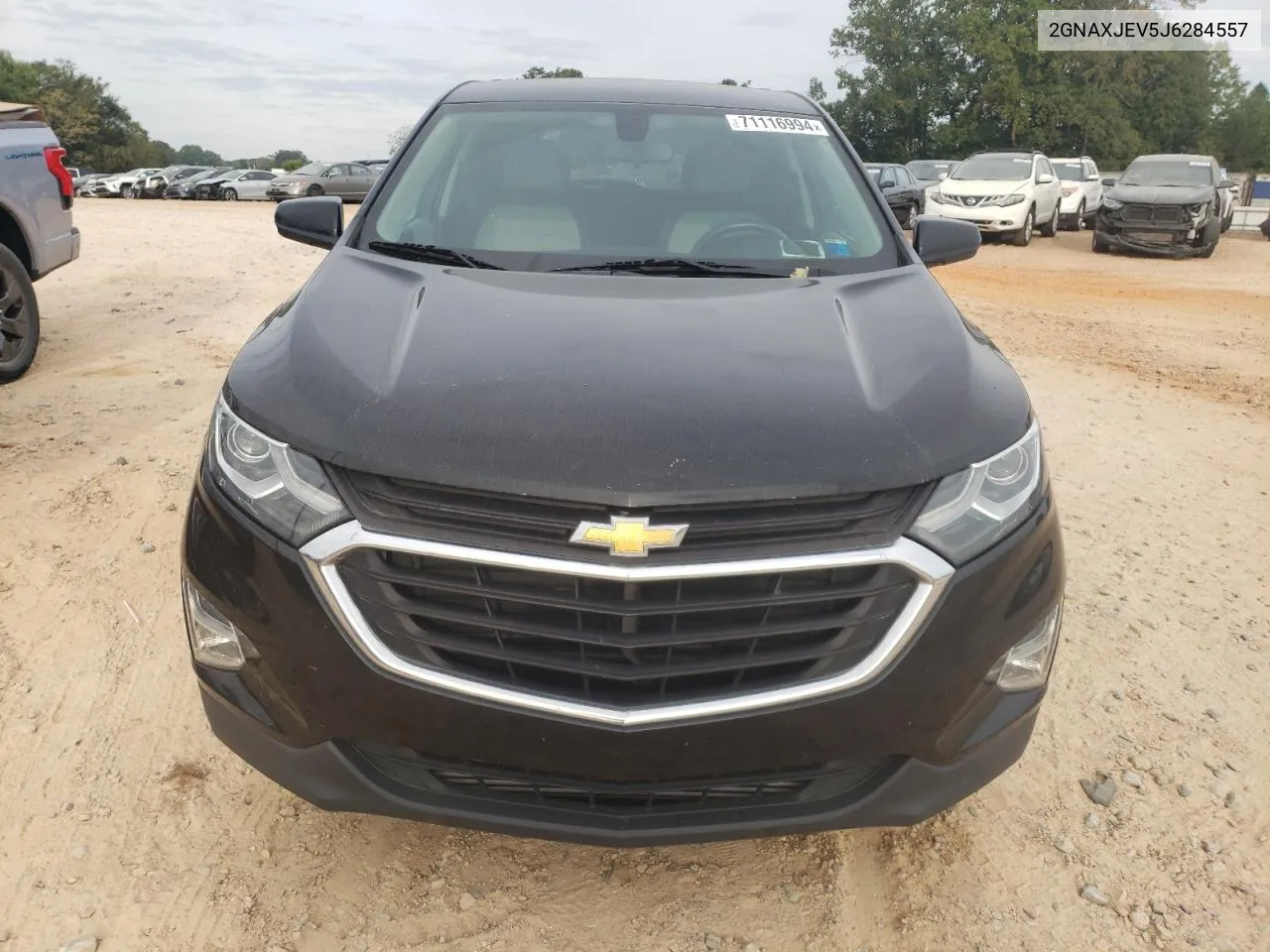 2GNAXJEV5J6284557 2018 Chevrolet Equinox Lt