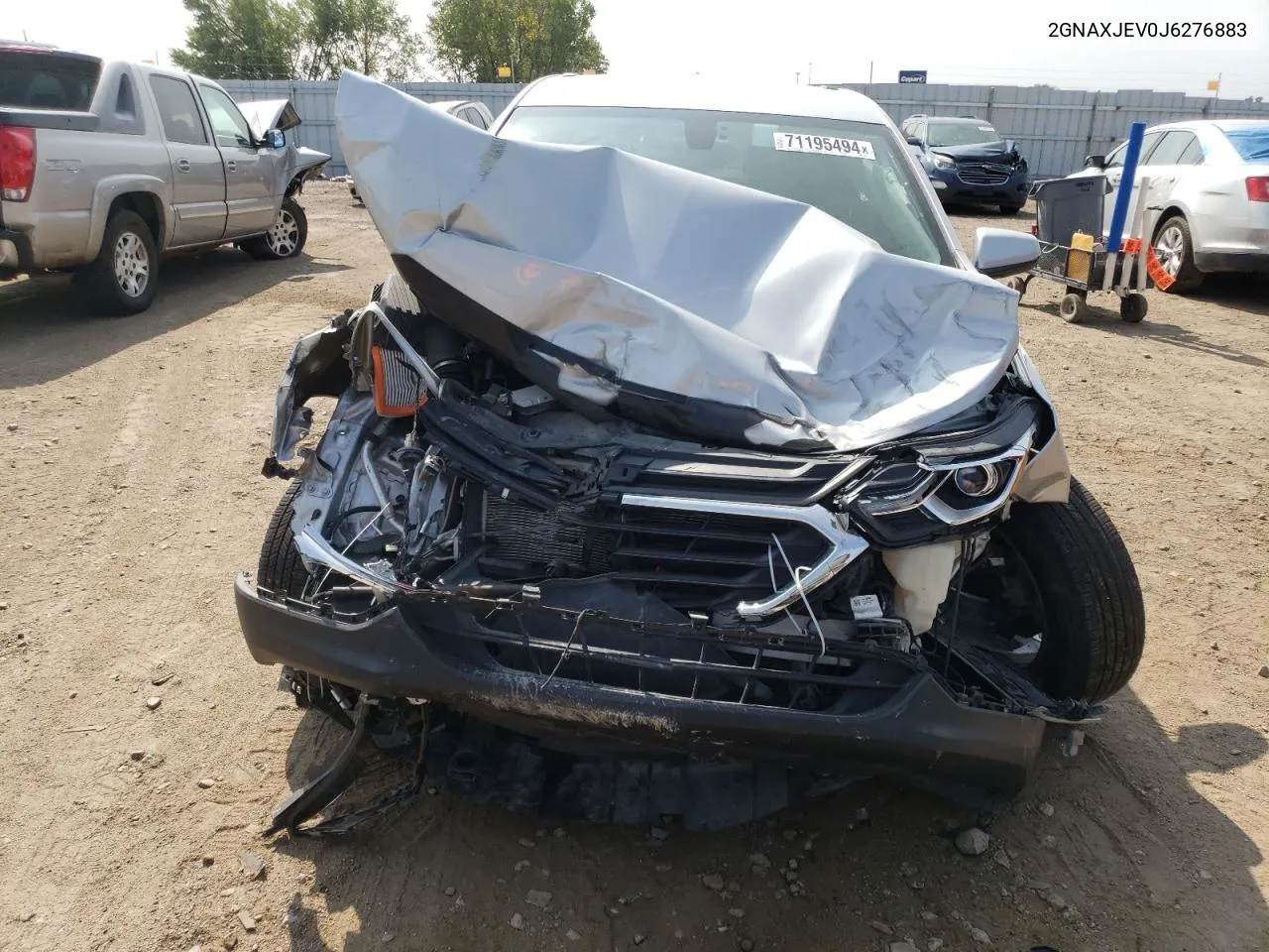 2GNAXJEV0J6276883 2018 Chevrolet Equinox Lt