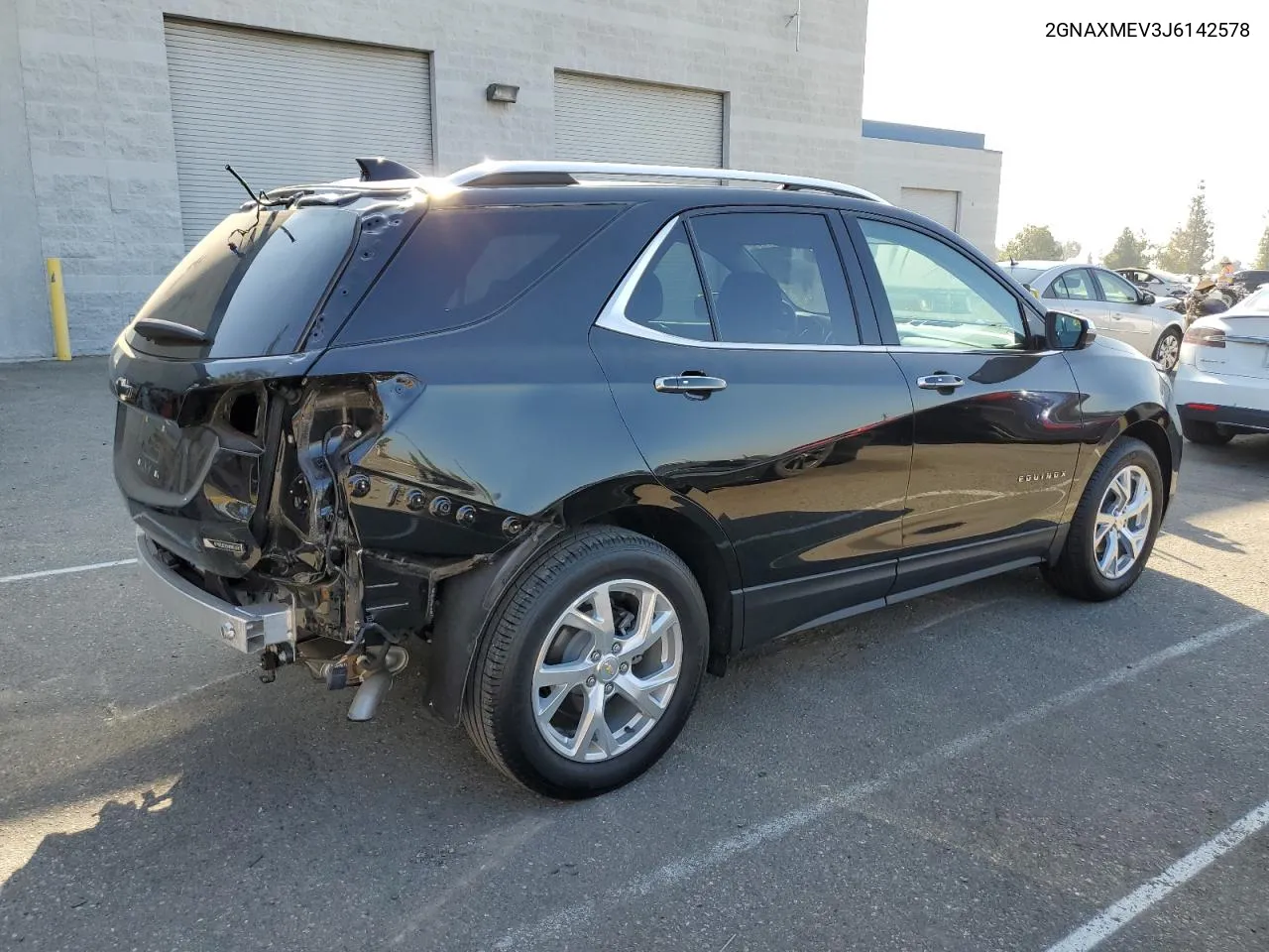 2GNAXMEV3J6142578 2018 Chevrolet Equinox Premier