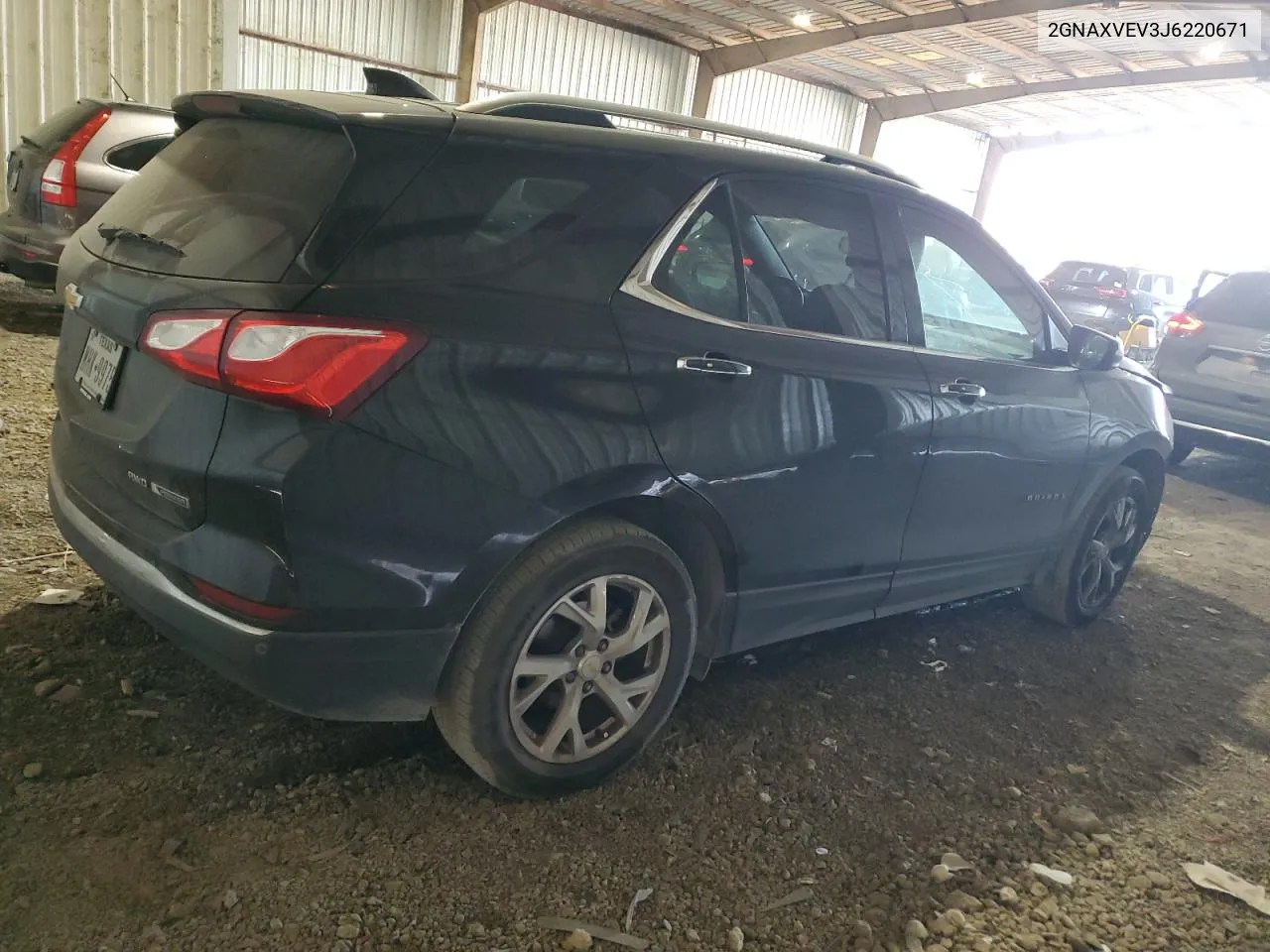 2GNAXVEV3J6220671 2018 Chevrolet Equinox Premier