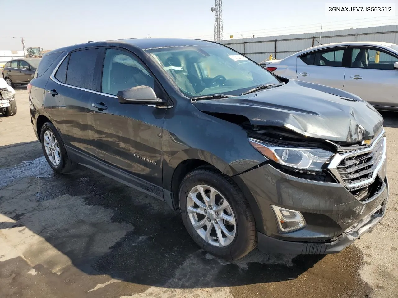 3GNAXJEV7JS563512 2018 Chevrolet Equinox Lt