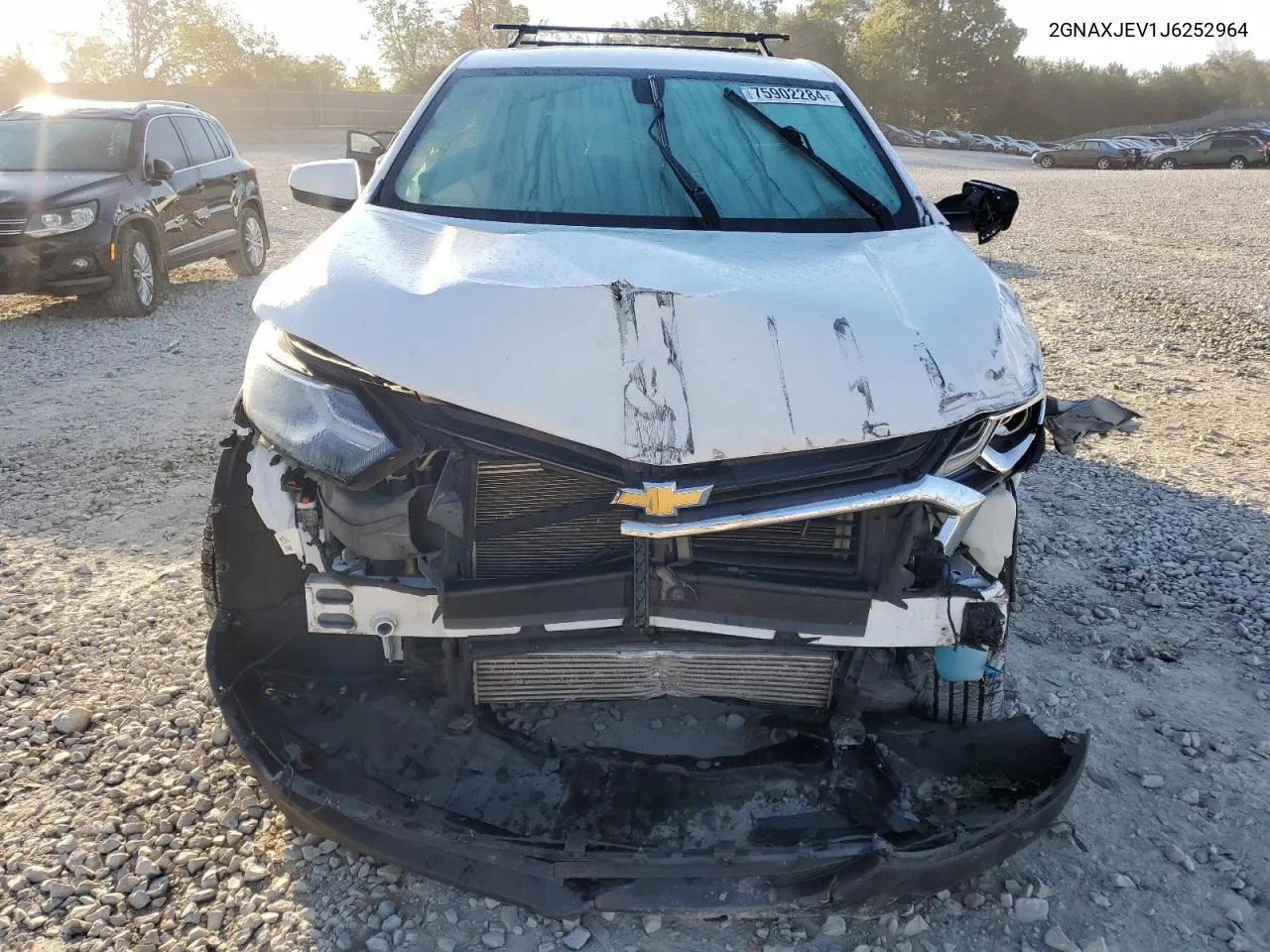 2GNAXJEV1J6252964 2018 Chevrolet Equinox Lt