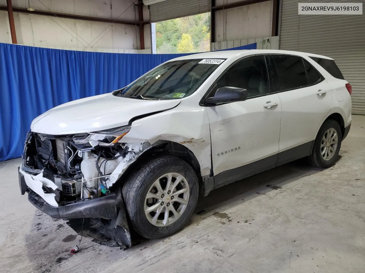 2018 Chevrolet Equinox Ls VIN: 2GNAXREV9J6198103 Lot: 76052314