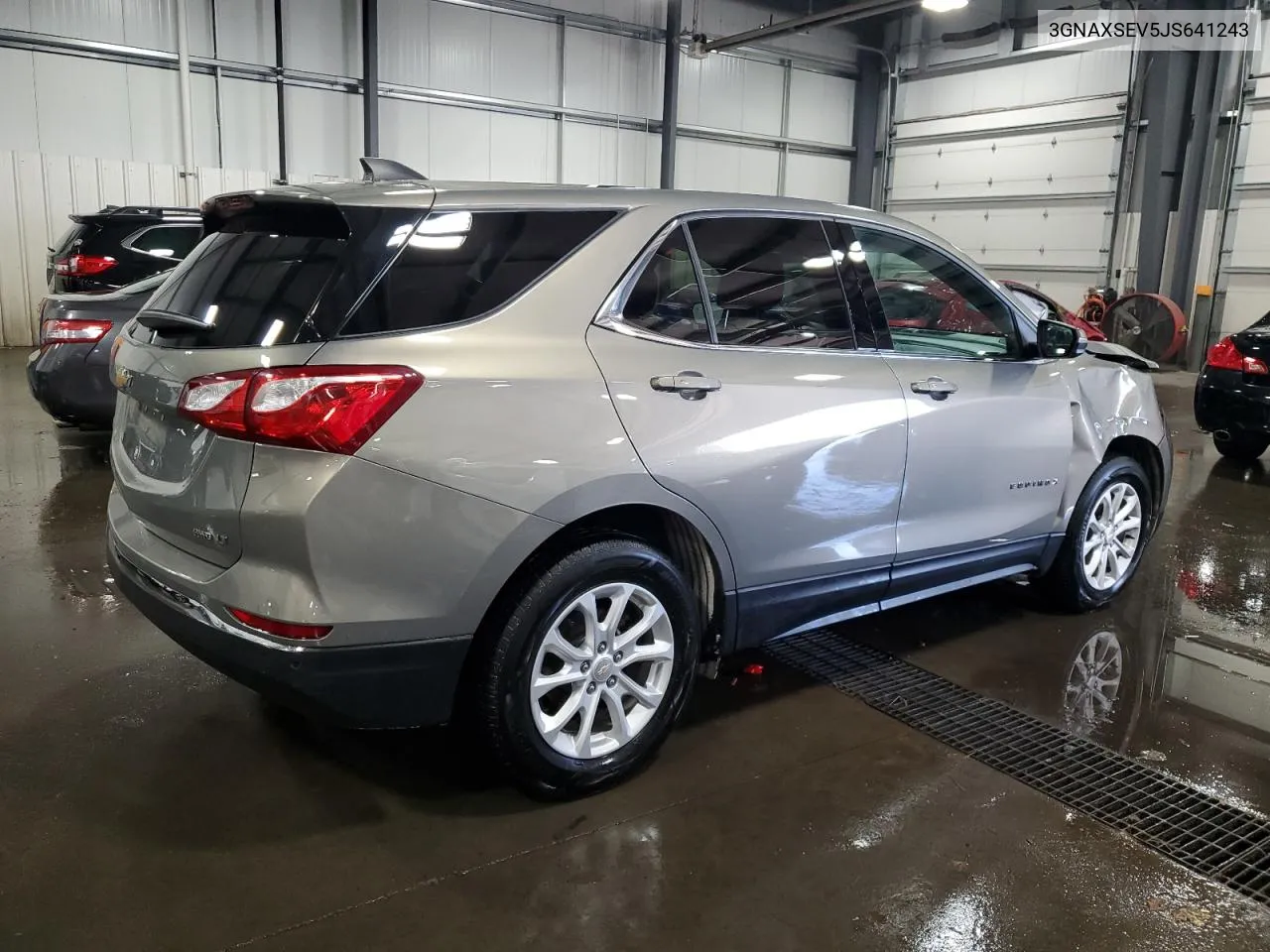 2018 Chevrolet Equinox Lt VIN: 3GNAXSEV5JS641243 Lot: 76385414