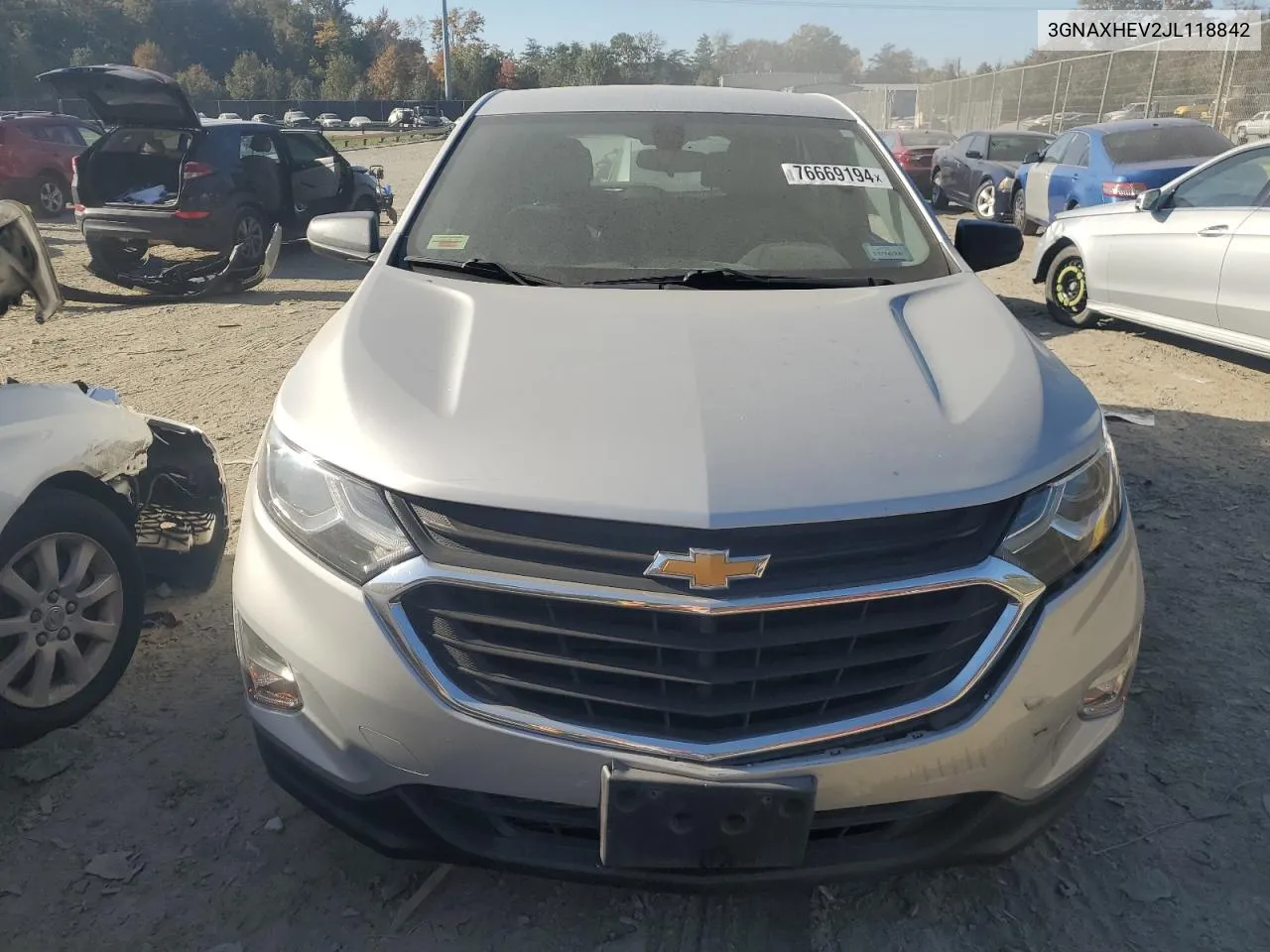 3GNAXHEV2JL118842 2018 Chevrolet Equinox Ls