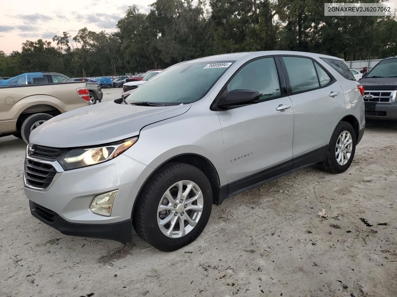 2018 Chevrolet Equinox Ls VIN: 2GNAXREV2J6207062 Lot: 76889894