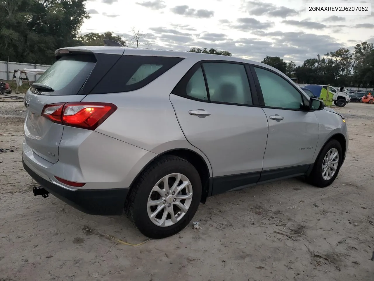 2018 Chevrolet Equinox Ls VIN: 2GNAXREV2J6207062 Lot: 76889894