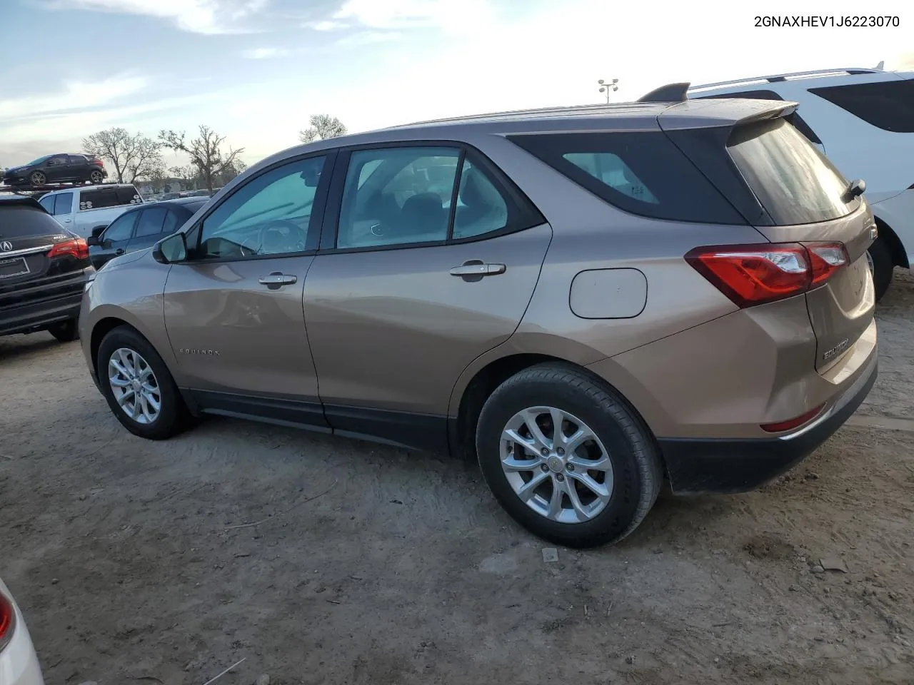 2018 Chevrolet Equinox Ls VIN: 2GNAXHEV1J6223070 Lot: 77034874