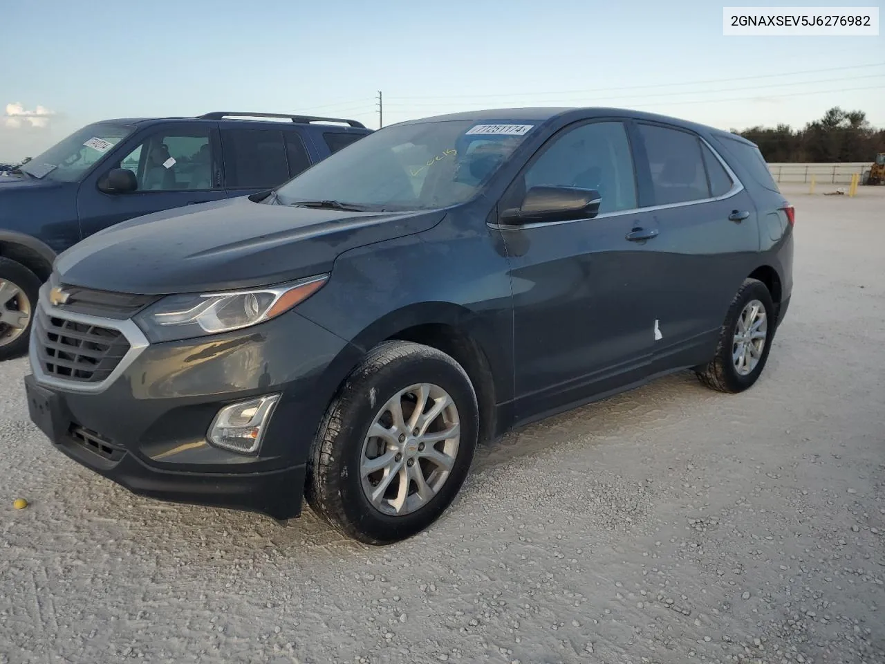 2018 Chevrolet Equinox Lt VIN: 2GNAXSEV5J6276982 Lot: 77251174