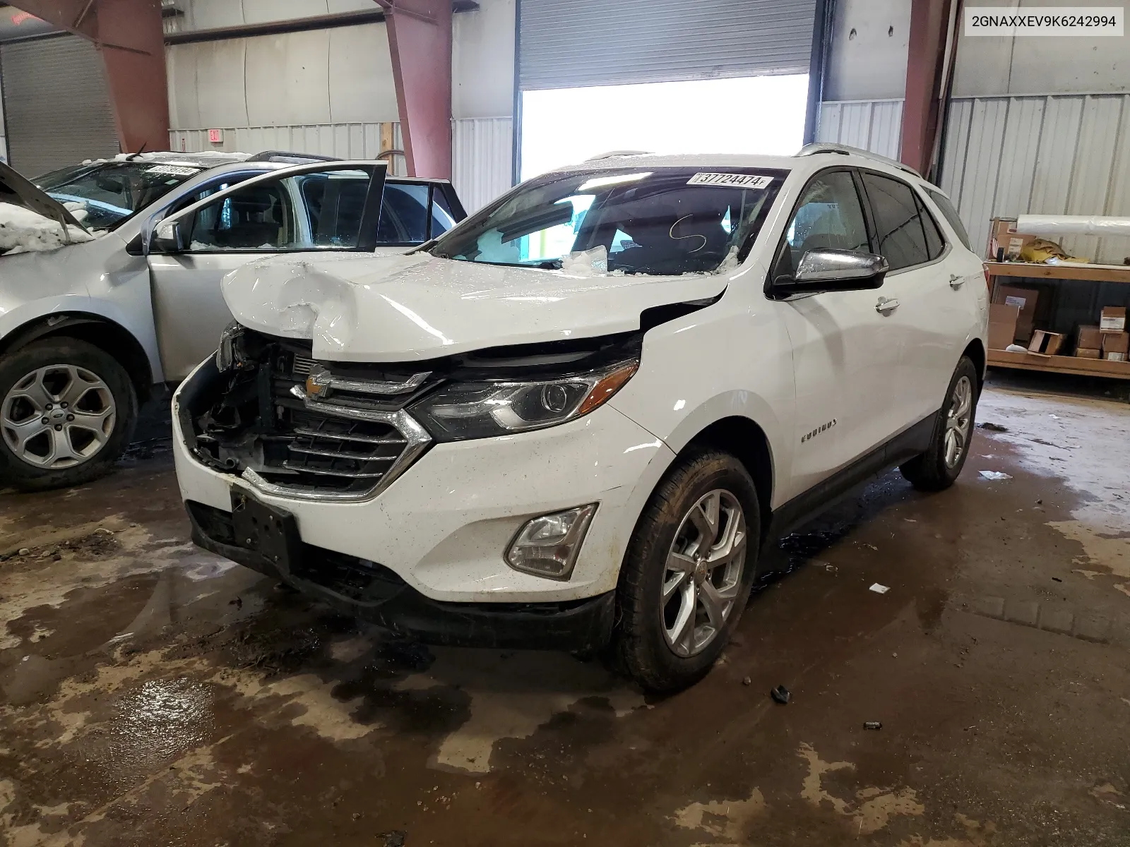 2019 Chevrolet Equinox Premier VIN: 2GNAXXEV9K6242994 Lot: 37724474