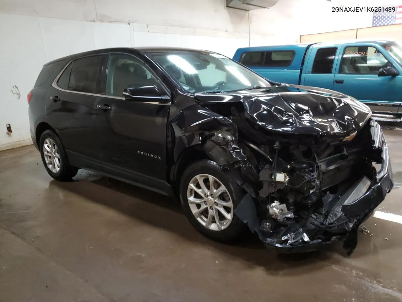 2GNAXJEV1K6251489 2019 Chevrolet Equinox Lt