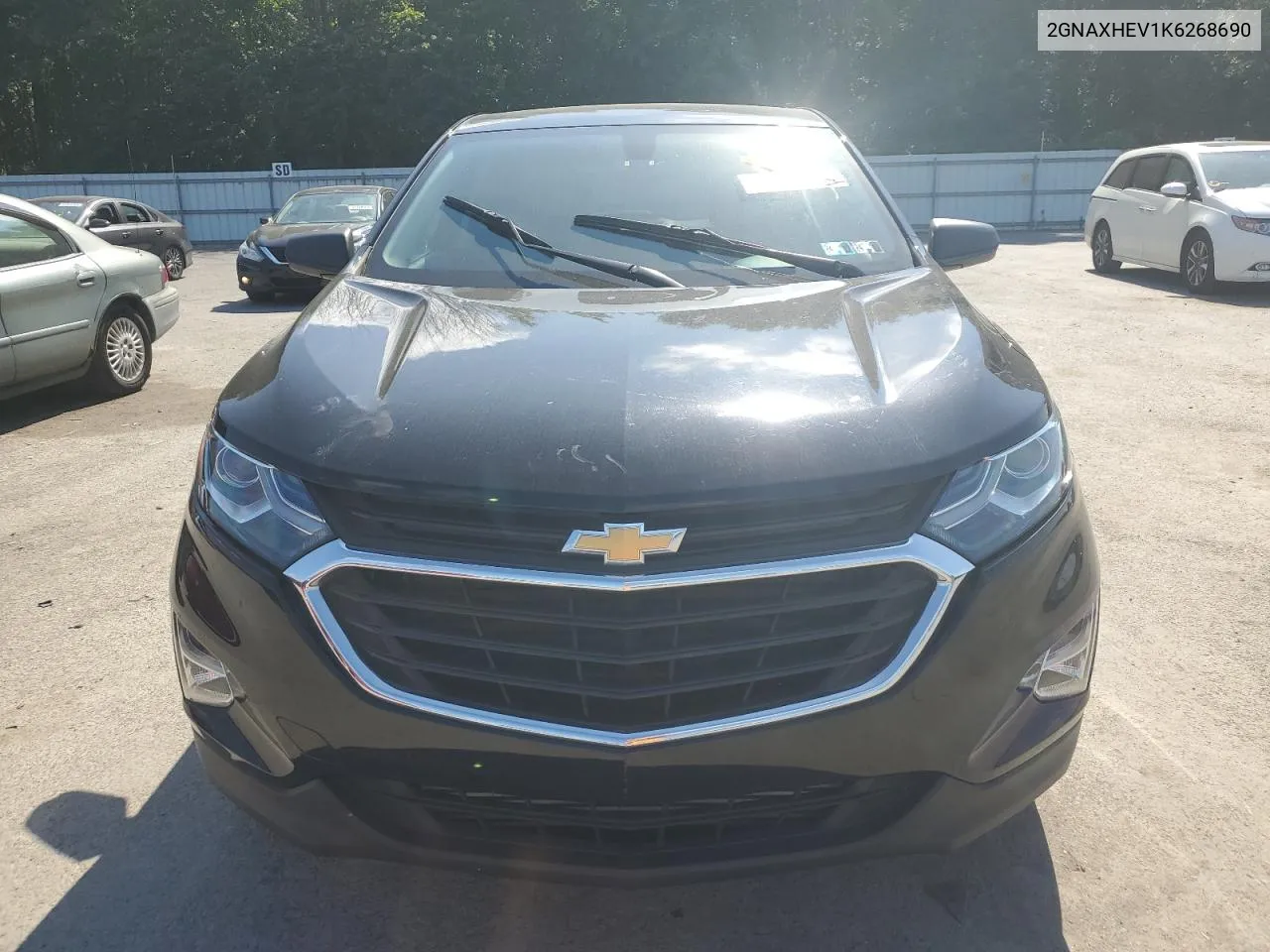 2GNAXHEV1K6268690 2019 Chevrolet Equinox Ls