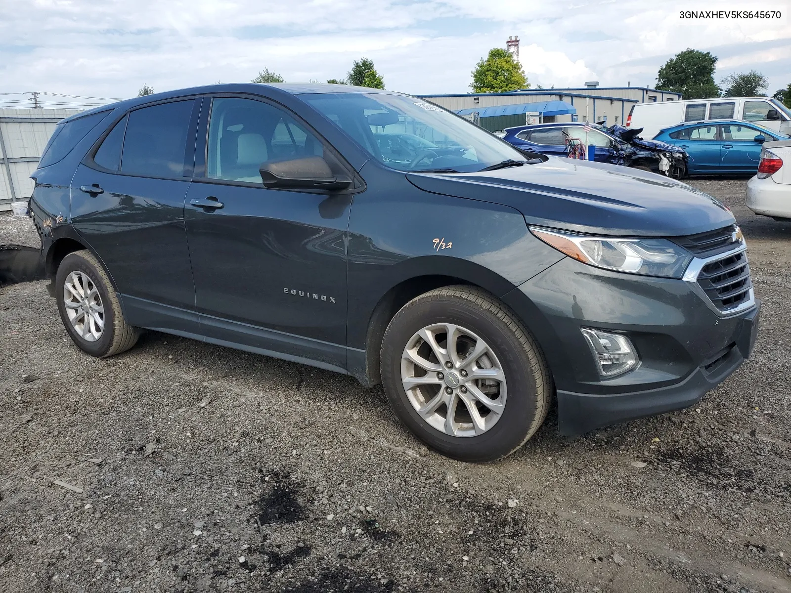 2019 Chevrolet Equinox Ls VIN: 3GNAXHEV5KS645670 Lot: 62698984