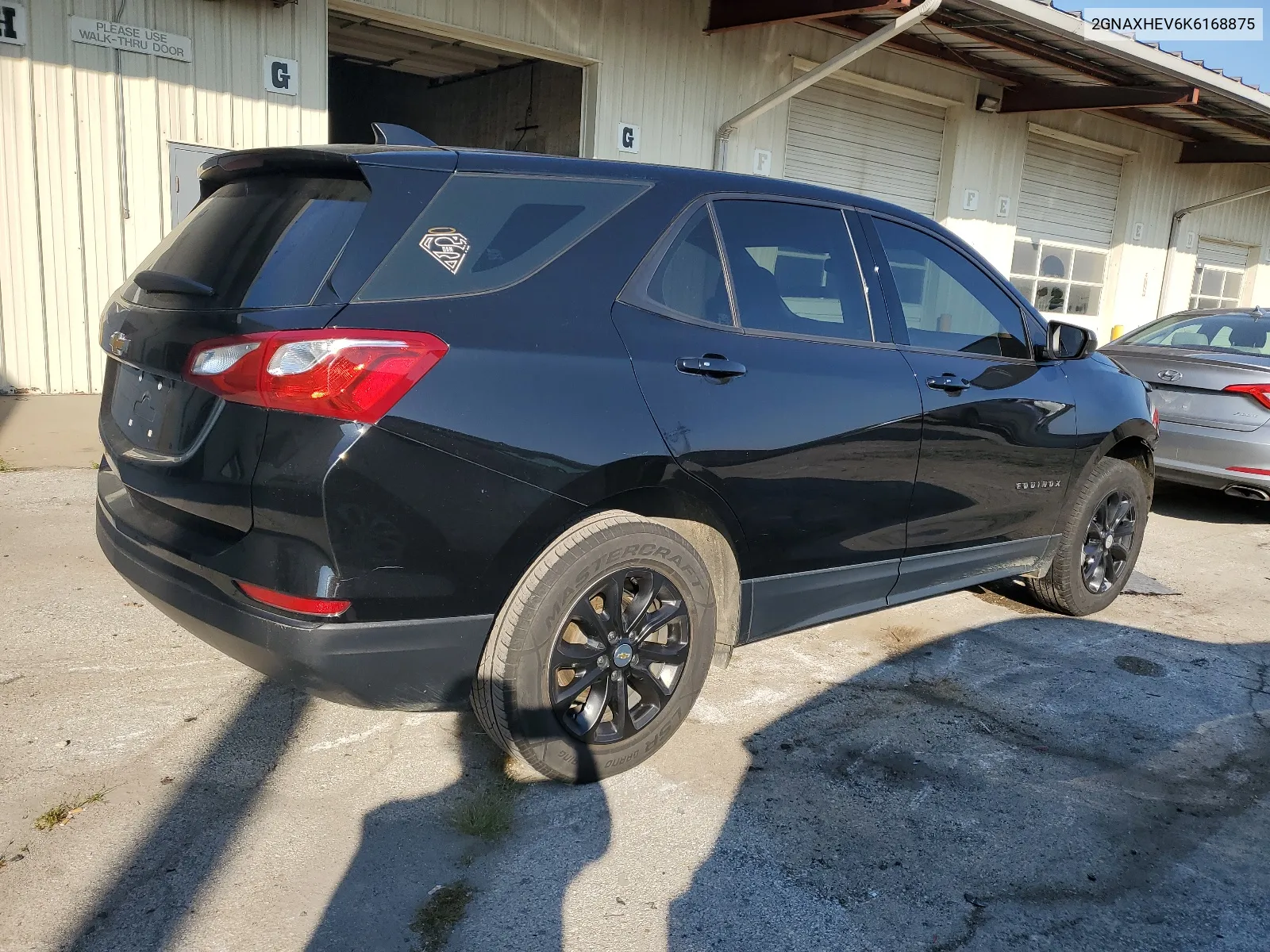 2GNAXHEV6K6168875 2019 Chevrolet Equinox Ls