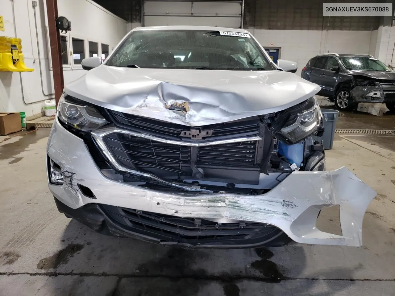 3GNAXUEV3KS670088 2019 Chevrolet Equinox Lt