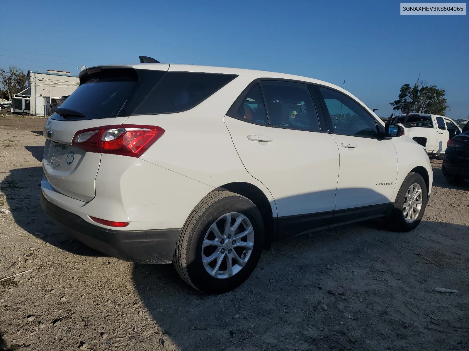 2019 Chevrolet Equinox Ls VIN: 3GNAXHEV3KS604065 Lot: 67354704