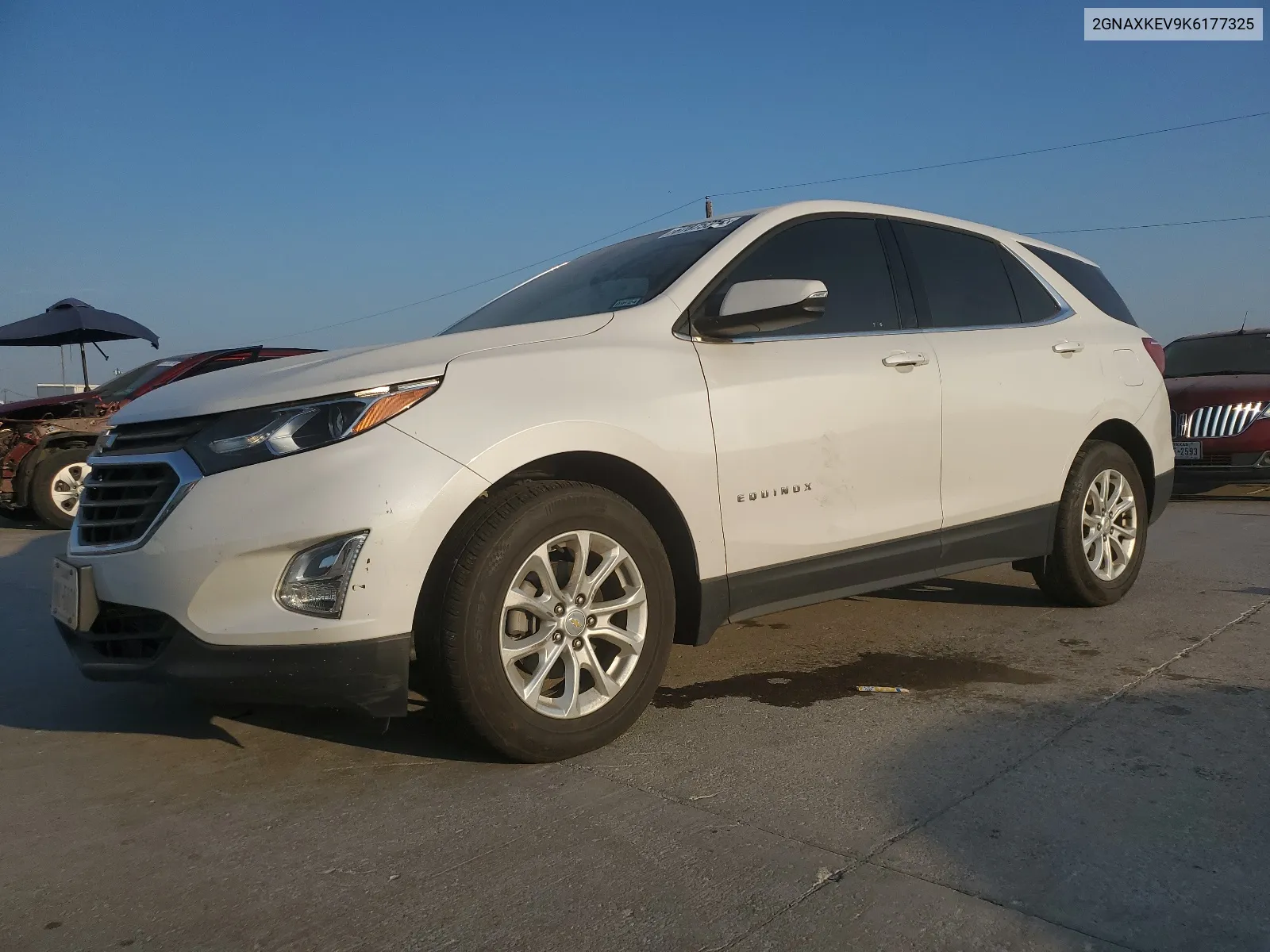 2019 Chevrolet Equinox Lt VIN: 2GNAXKEV9K6177325 Lot: 67875314