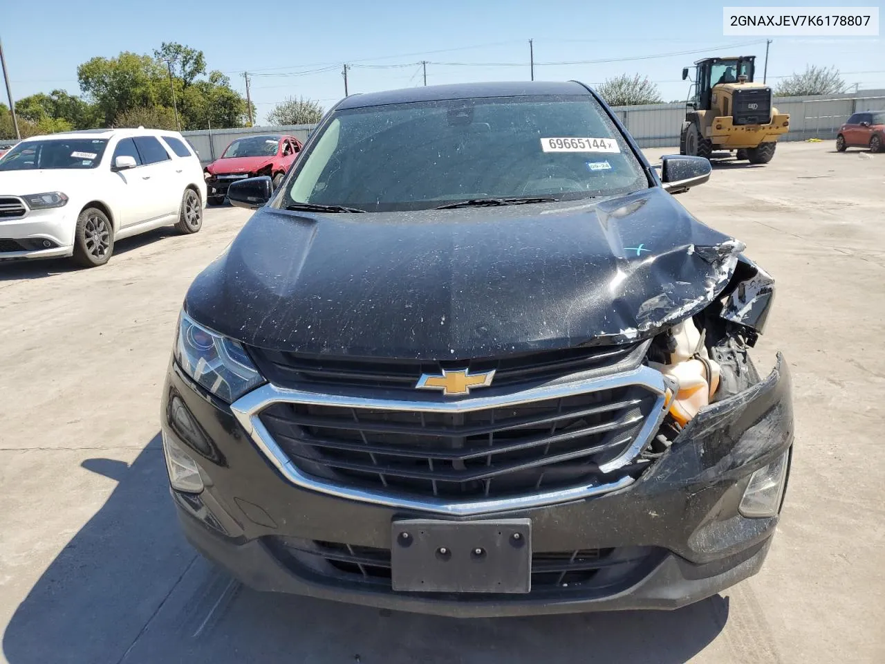 2GNAXJEV7K6178807 2019 Chevrolet Equinox Lt