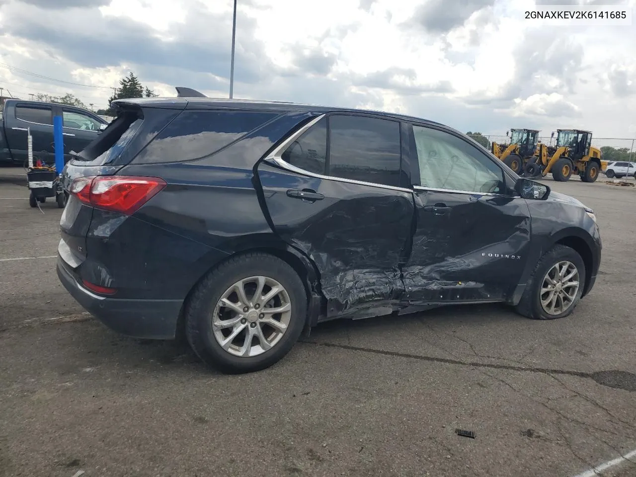 2GNAXKEV2K6141685 2019 Chevrolet Equinox Lt