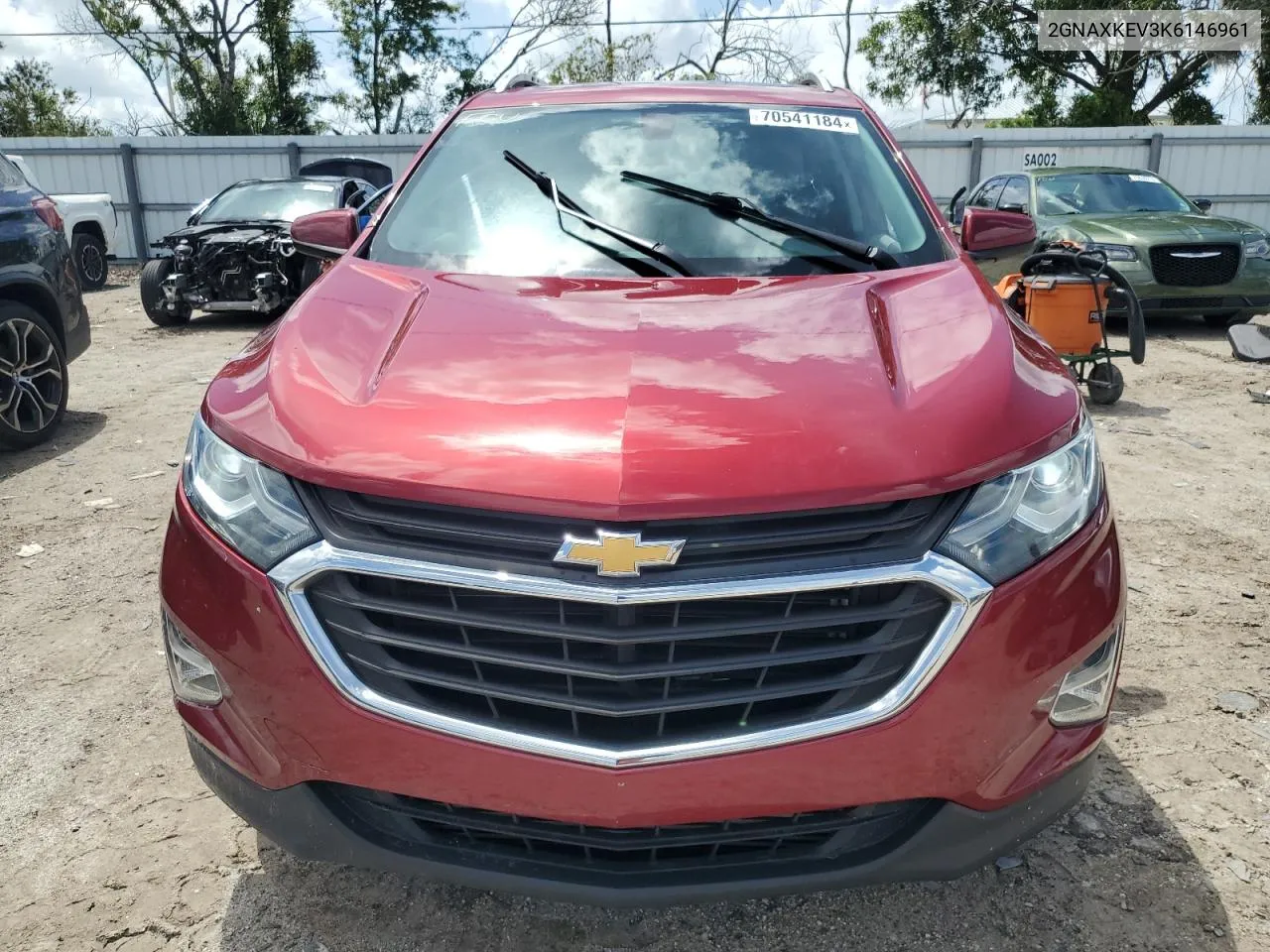 2GNAXKEV3K6146961 2019 Chevrolet Equinox Lt