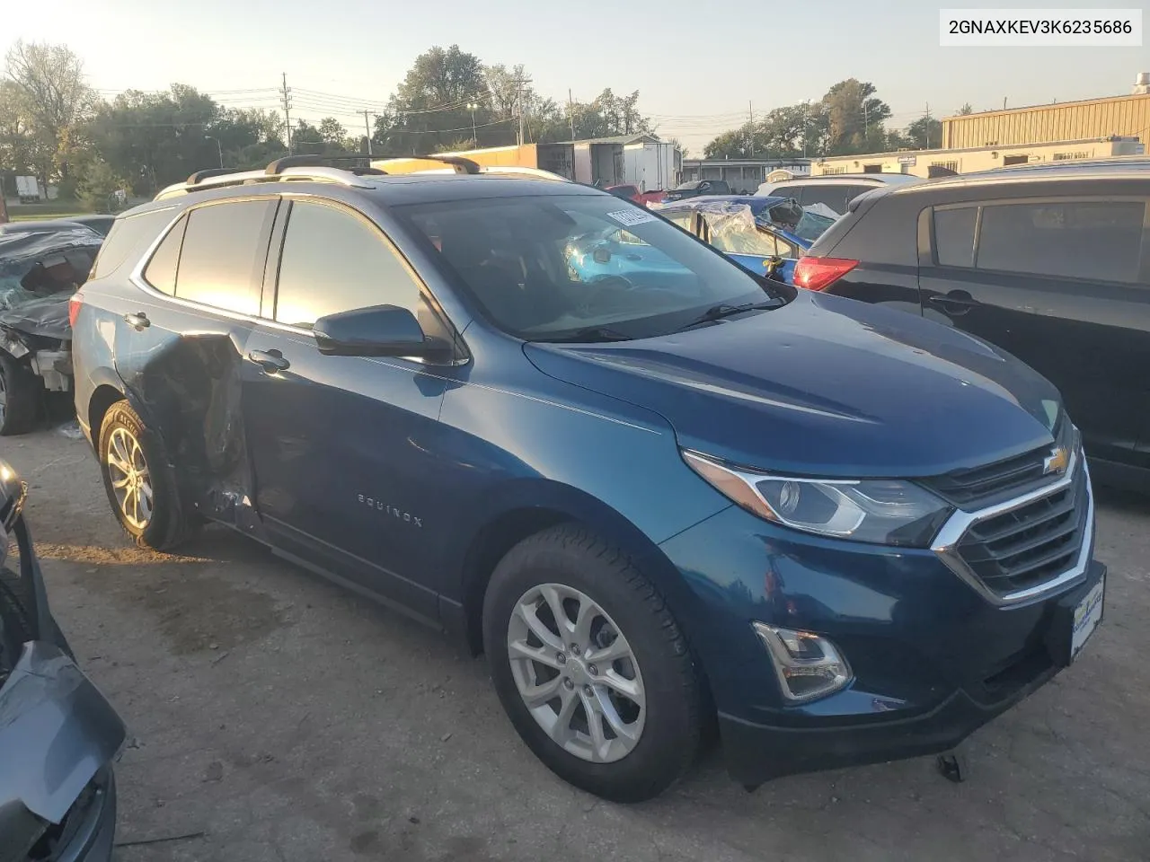 2019 Chevrolet Equinox Lt VIN: 2GNAXKEV3K6235686 Lot: 73372994