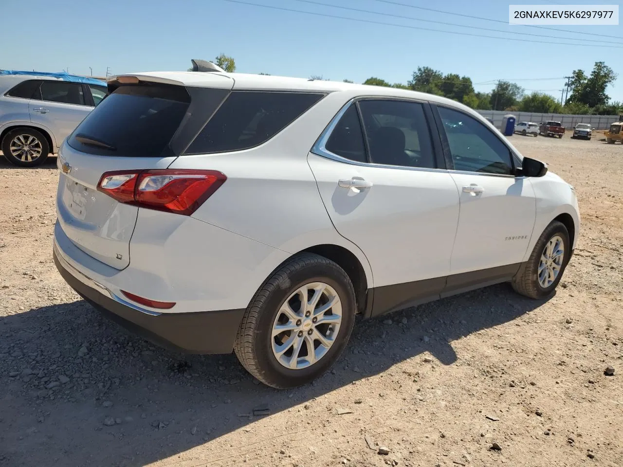 2019 Chevrolet Equinox Lt VIN: 2GNAXKEV5K6297977 Lot: 74810424