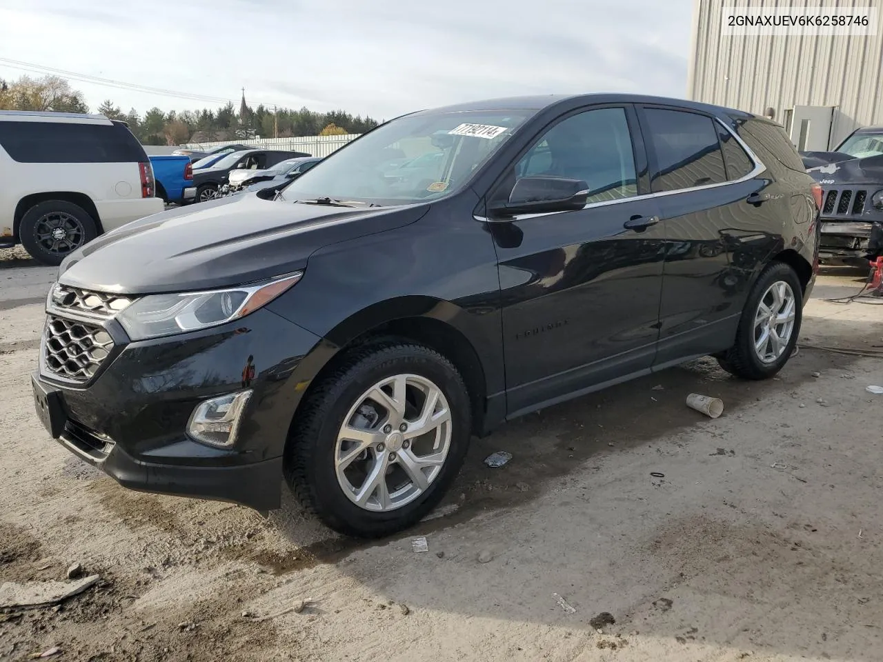 2GNAXUEV6K6258746 2019 Chevrolet Equinox Lt