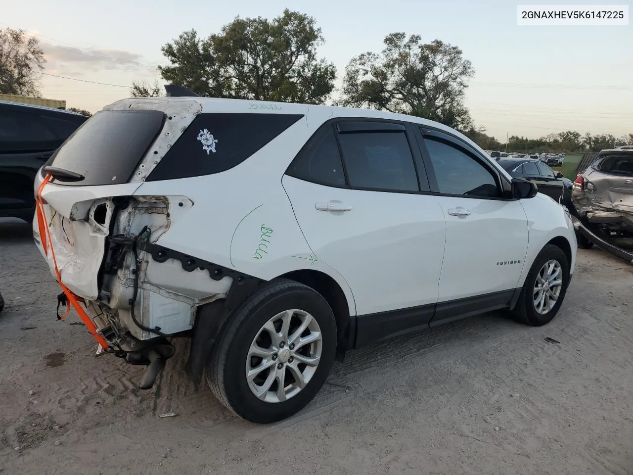 2GNAXHEV5K6147225 2019 Chevrolet Equinox Ls