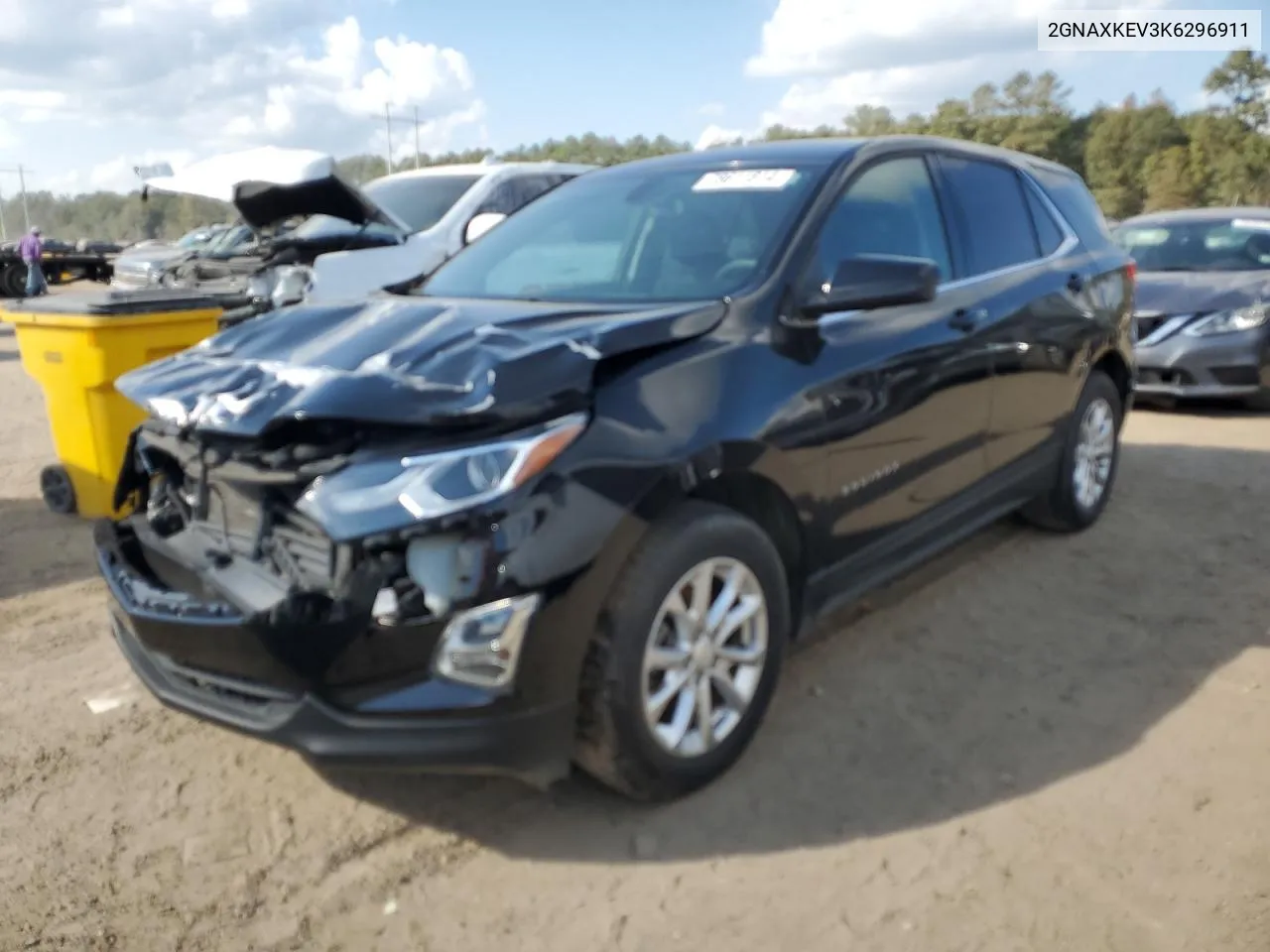 2GNAXKEV3K6296911 2019 Chevrolet Equinox Lt