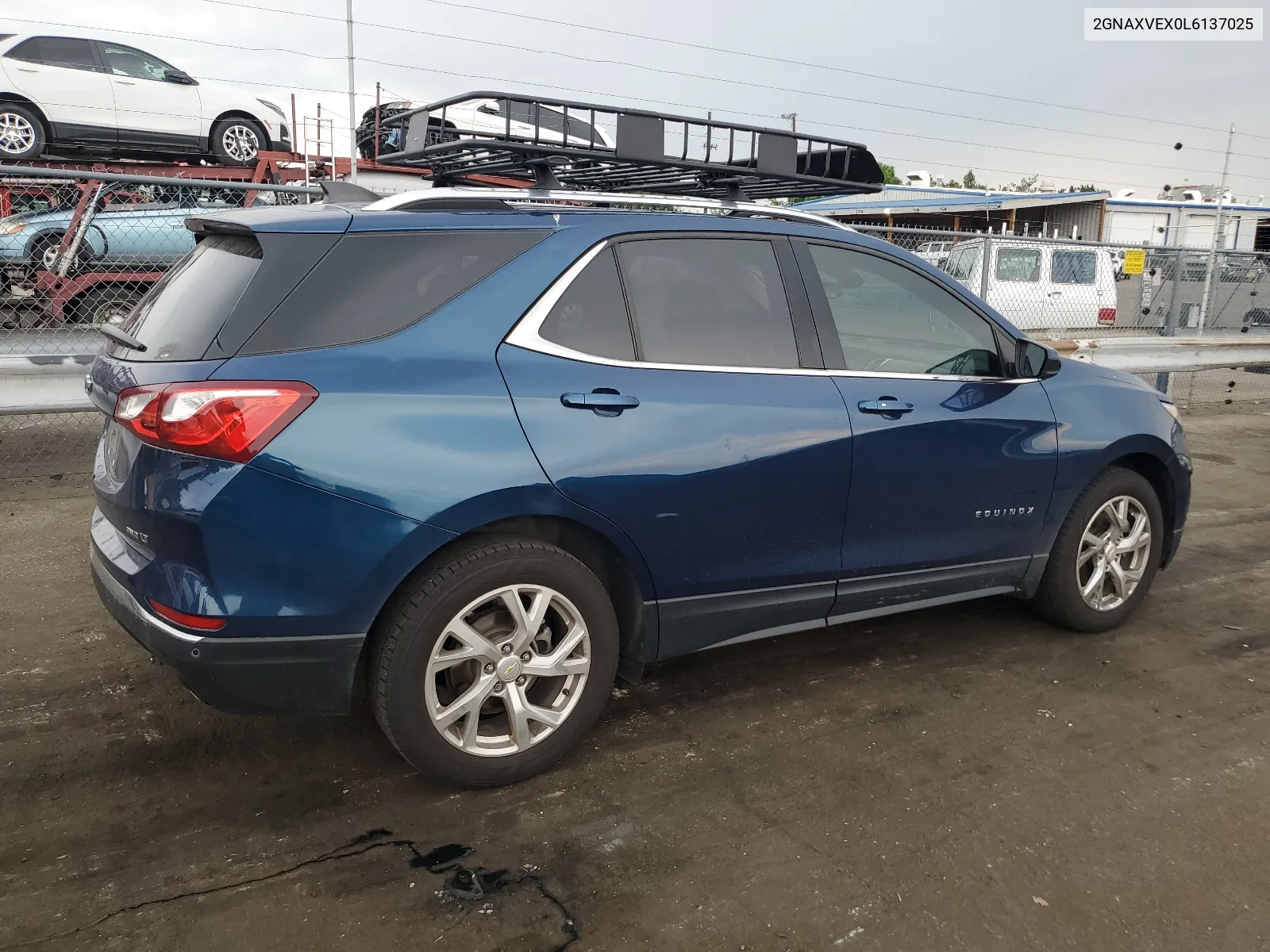 2GNAXVEX0L6137025 2020 Chevrolet Equinox Lt