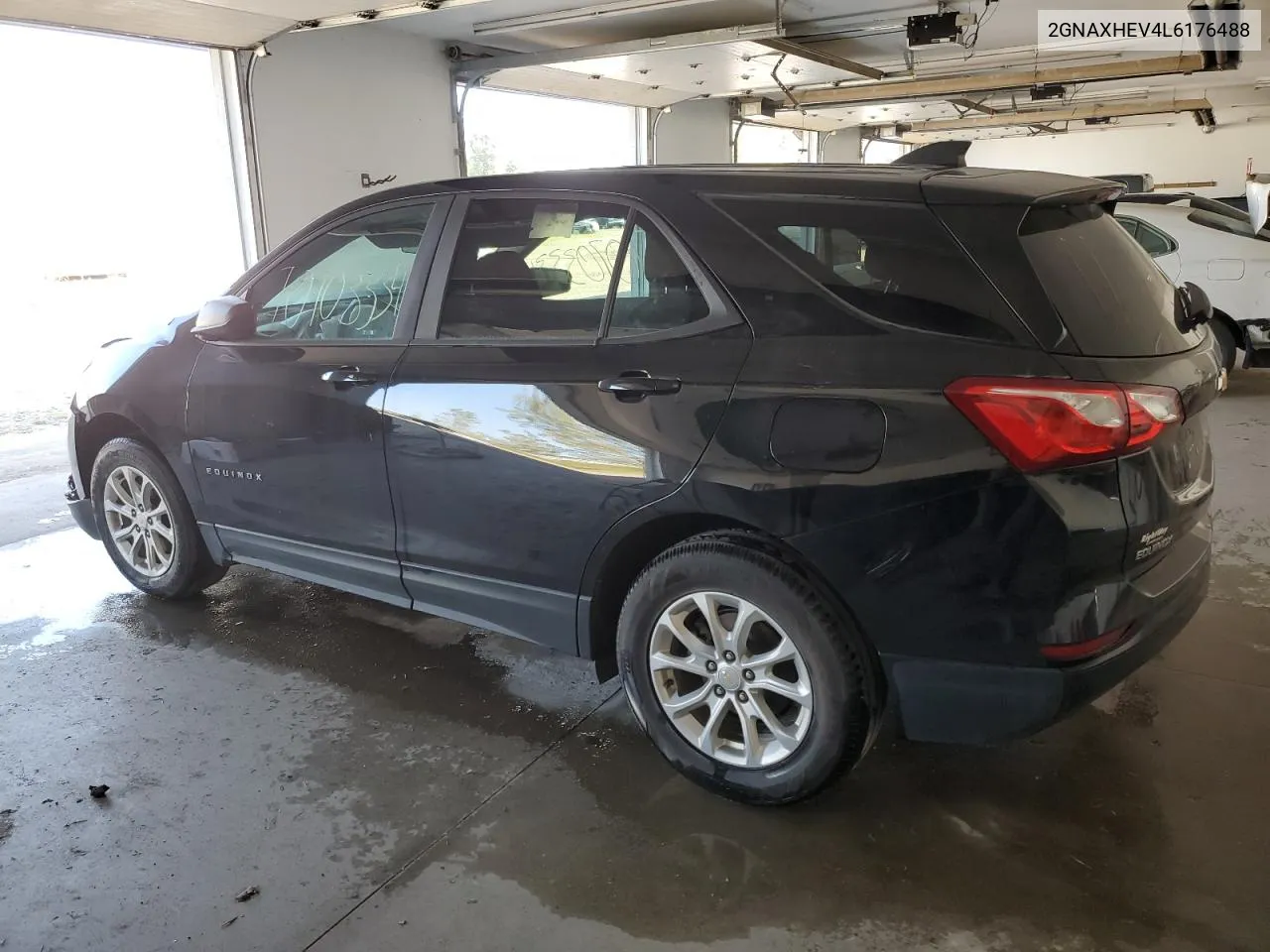 2020 Chevrolet Equinox Ls VIN: 2GNAXHEV4L6176488 Lot: 70703334