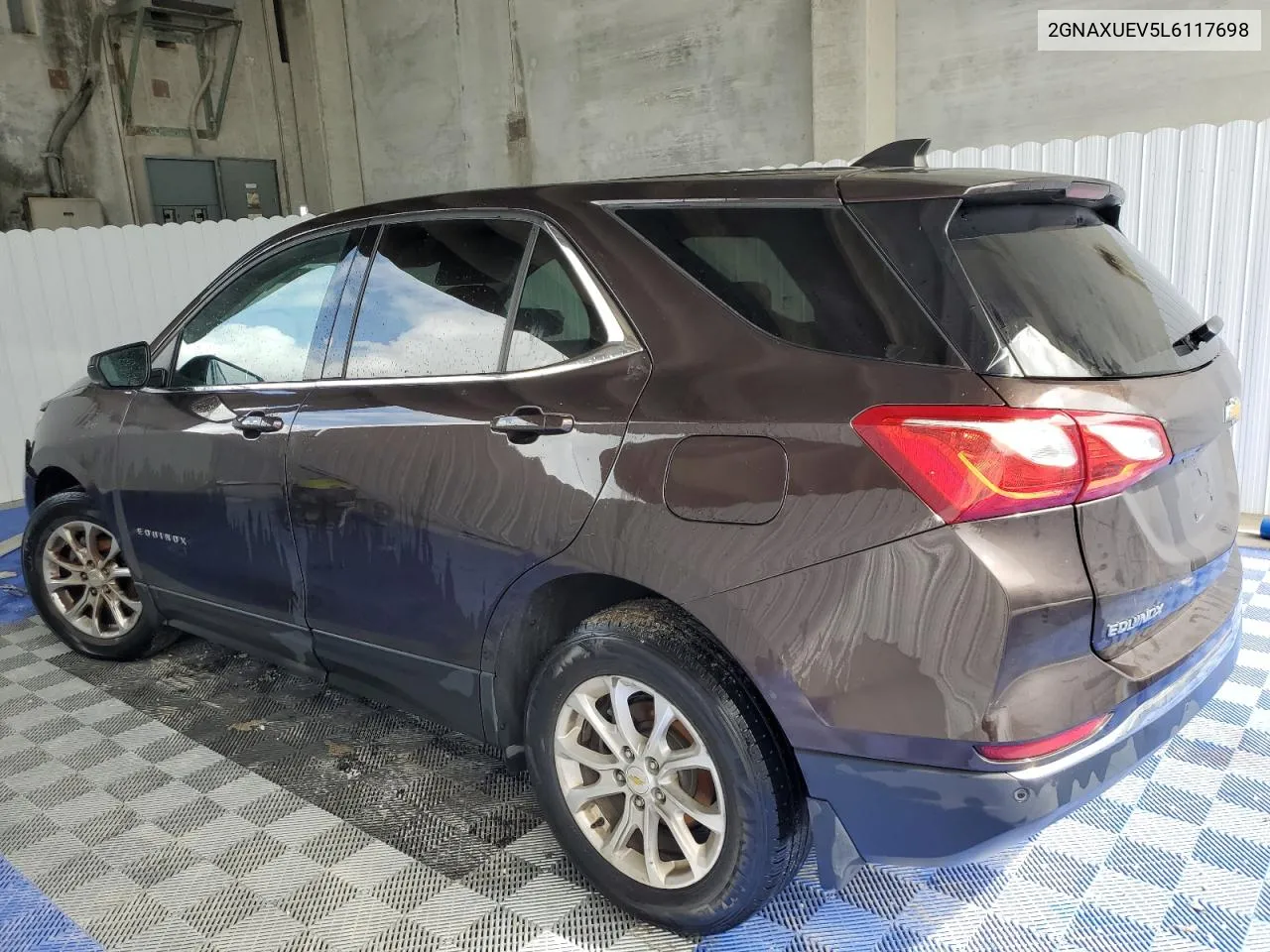 2020 Chevrolet Equinox Lt VIN: 2GNAXUEV5L6117698 Lot: 76486444