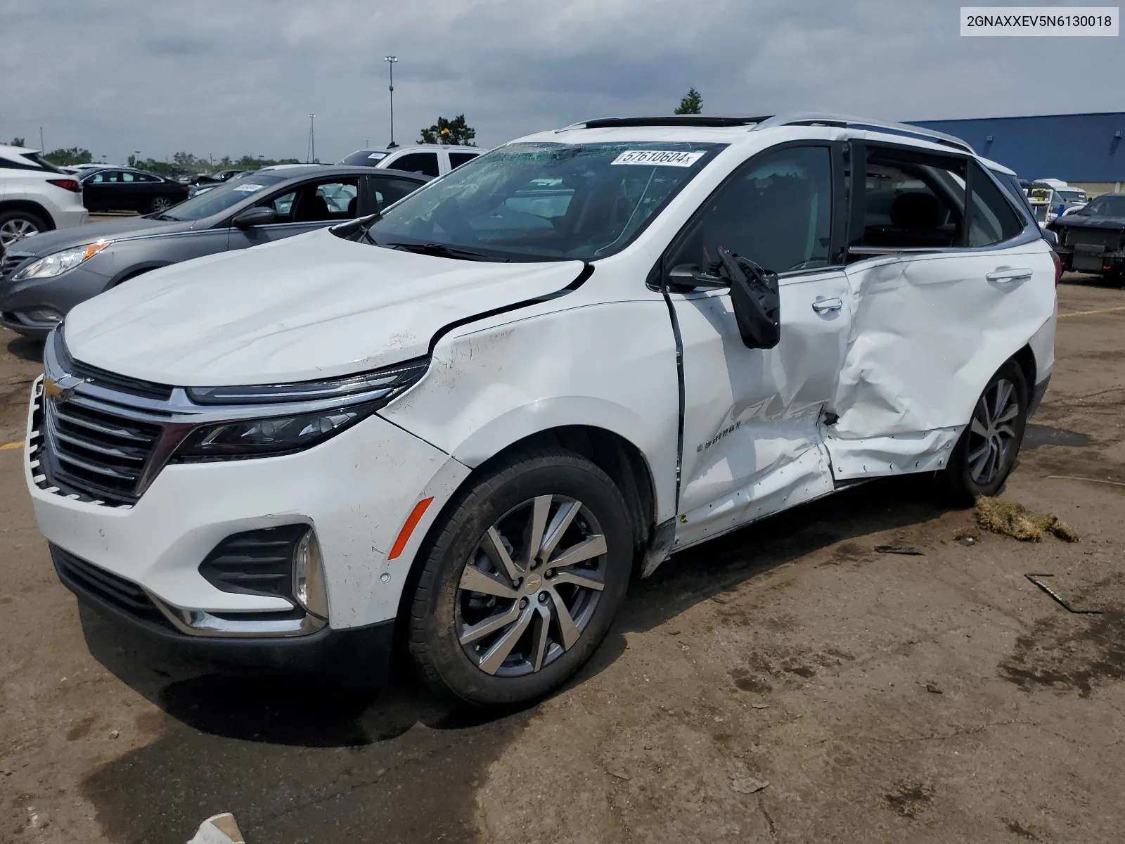 2GNAXXEV5N6130018 2022 Chevrolet Equinox Premier