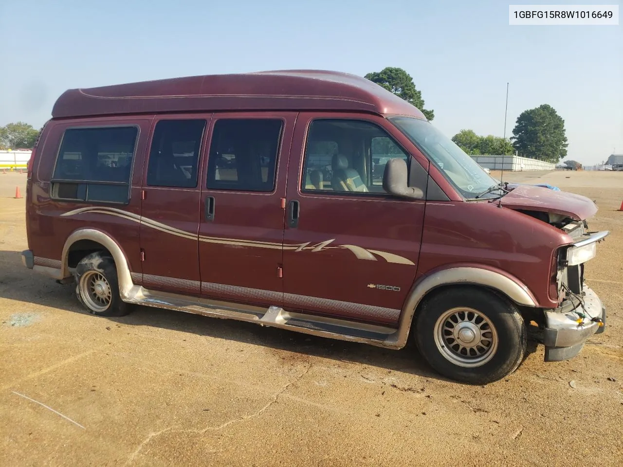 1998 Chevrolet Express G1500 VIN: 1GBFG15R8W1016649 Lot: 66710734