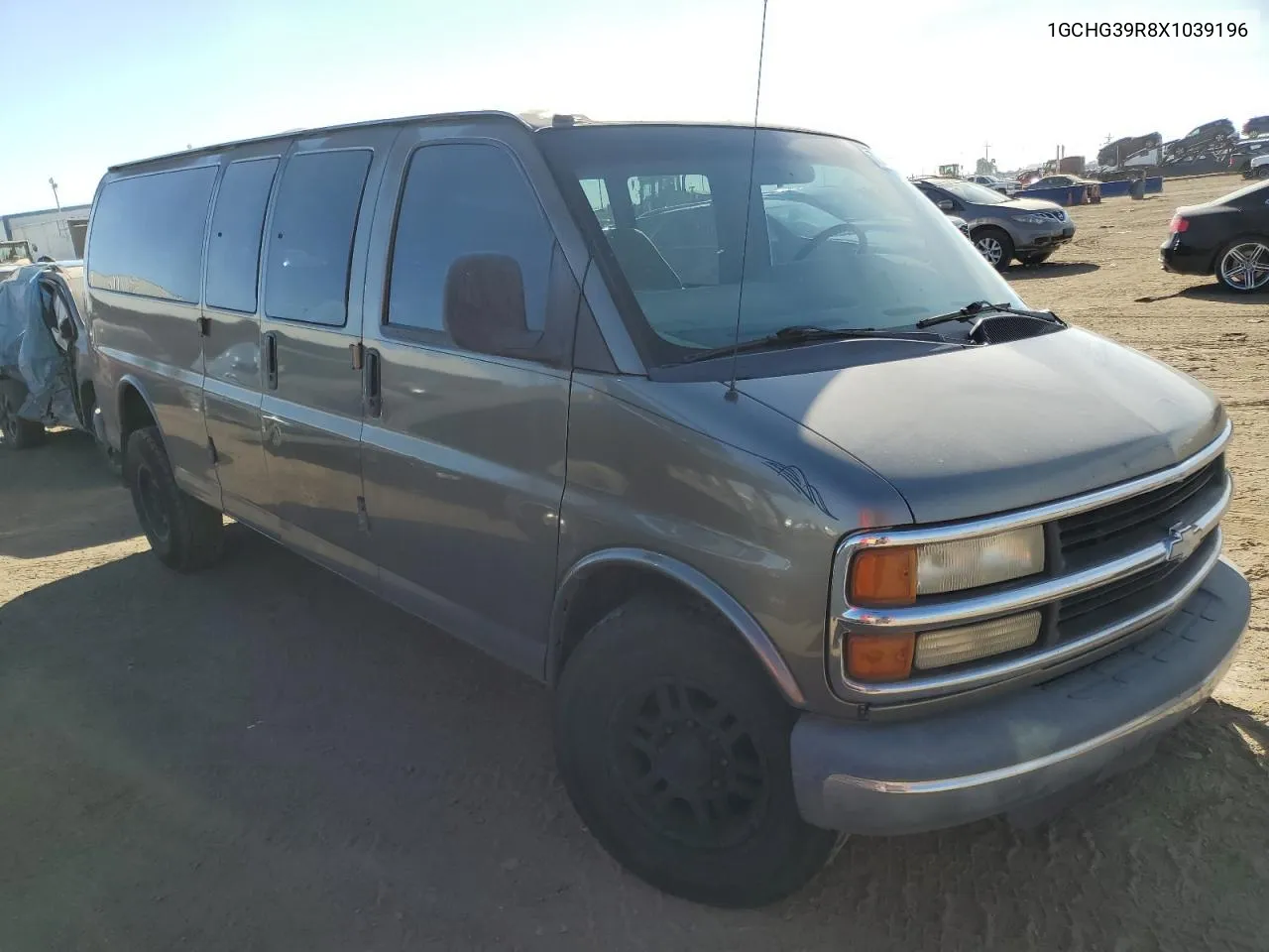 1999 Chevrolet Express G3500 VIN: 1GCHG39R8X1039196 Lot: 77383514