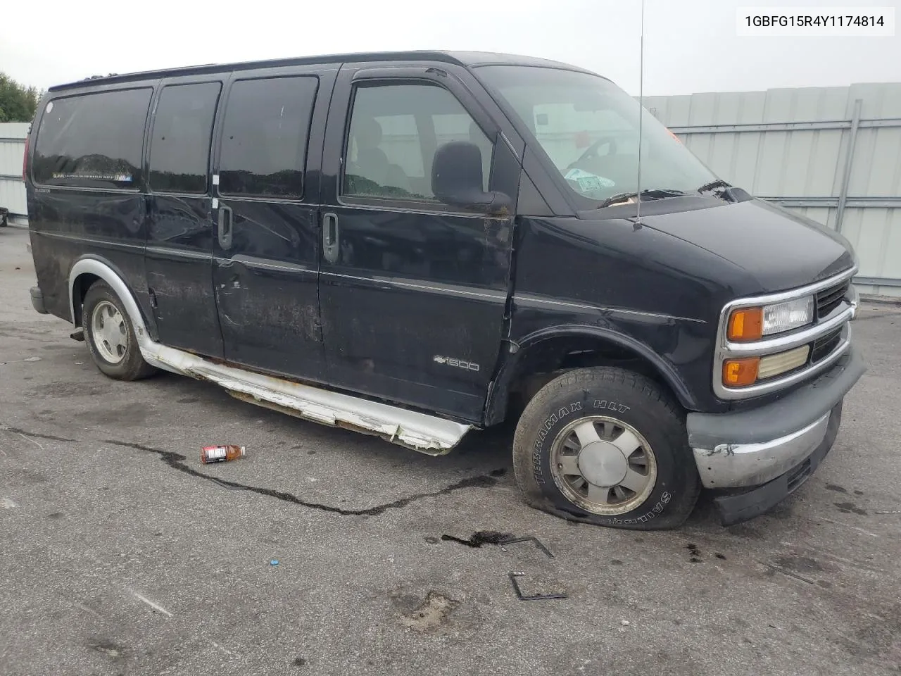 2000 Chevrolet Express G1500 VIN: 1GBFG15R4Y1174814 Lot: 70200124