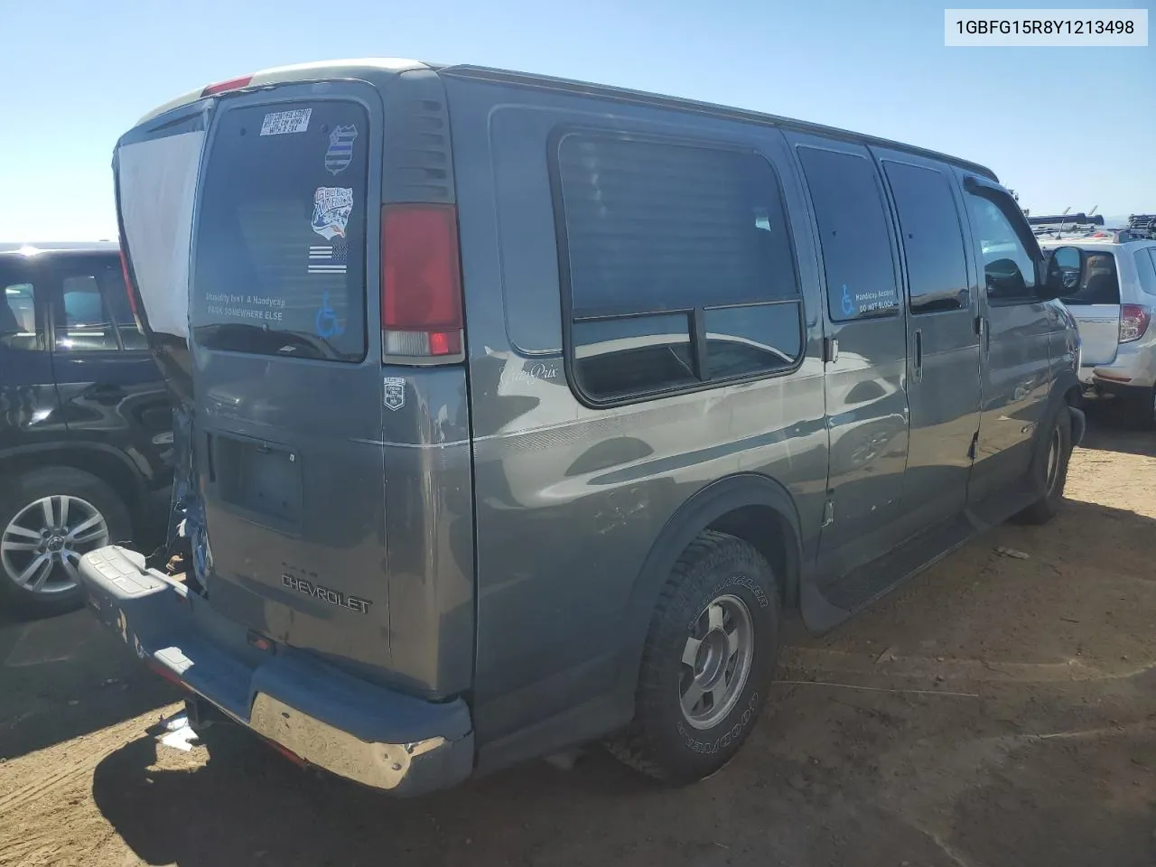 2000 Chevrolet Express G1500 VIN: 1GBFG15R8Y1213498 Lot: 72918044