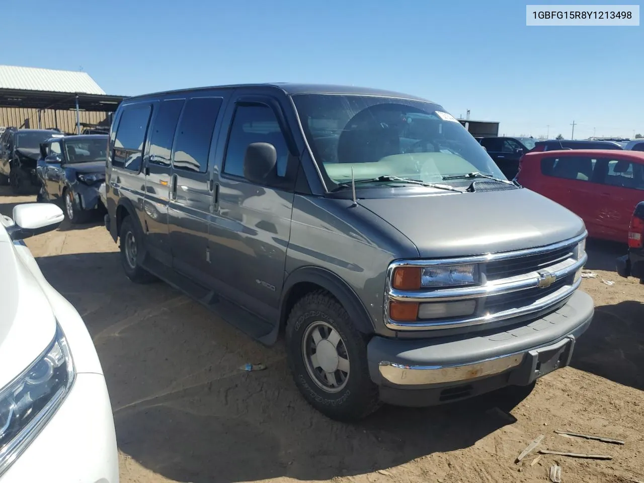 2000 Chevrolet Express G1500 VIN: 1GBFG15R8Y1213498 Lot: 72918044