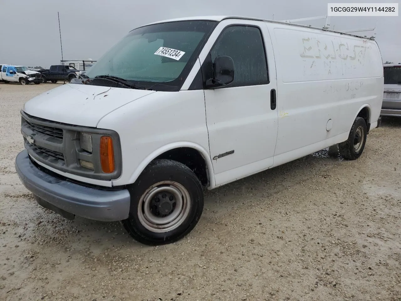 2000 Chevrolet Express G2500 VIN: 1GCGG29W4Y1144282 Lot: 74551234