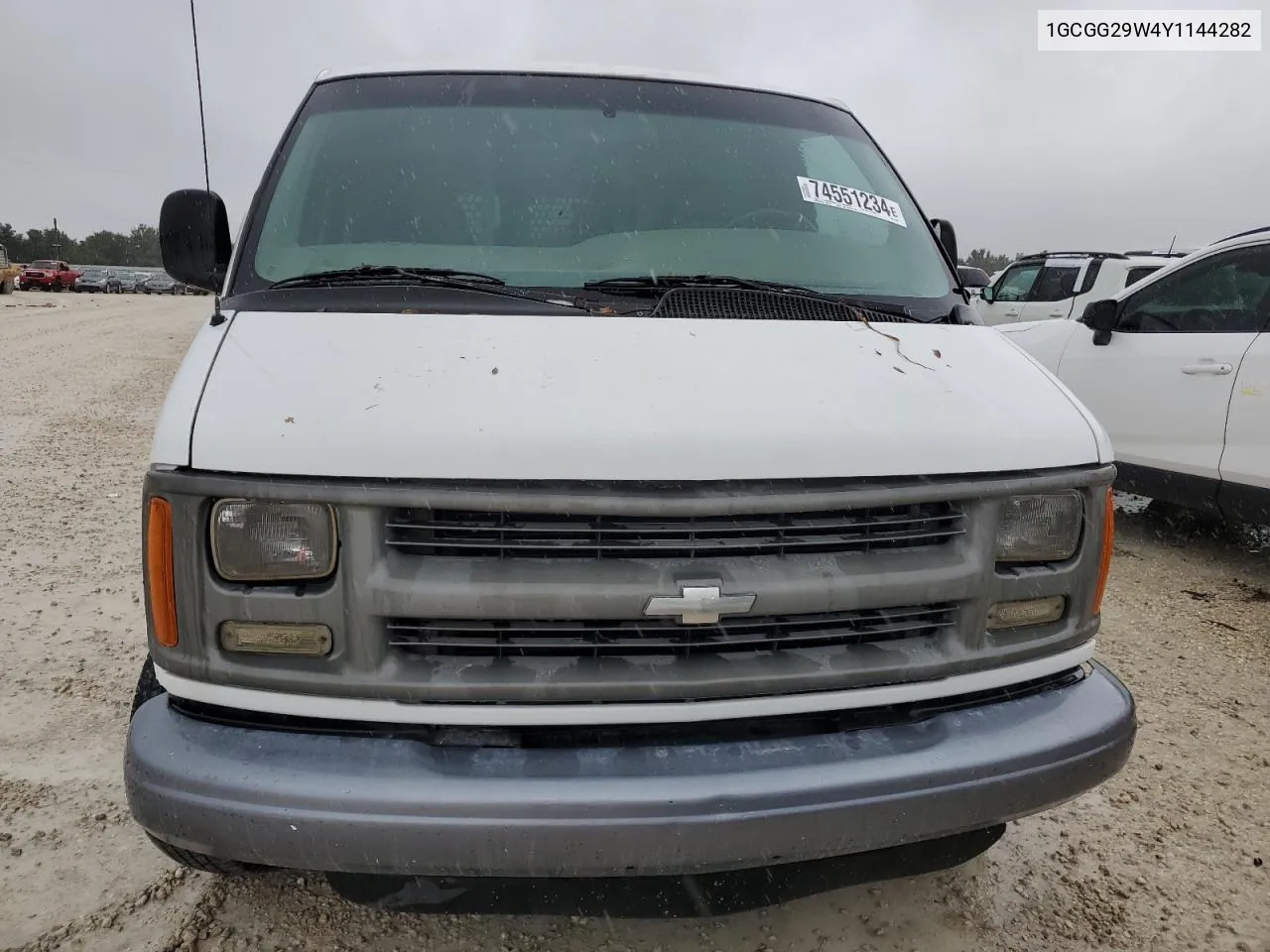 2000 Chevrolet Express G2500 VIN: 1GCGG29W4Y1144282 Lot: 74551234