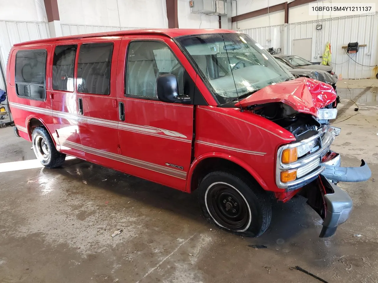 2000 Chevrolet Express G1500 VIN: 1GBFG15M4Y1211137 Lot: 75990404