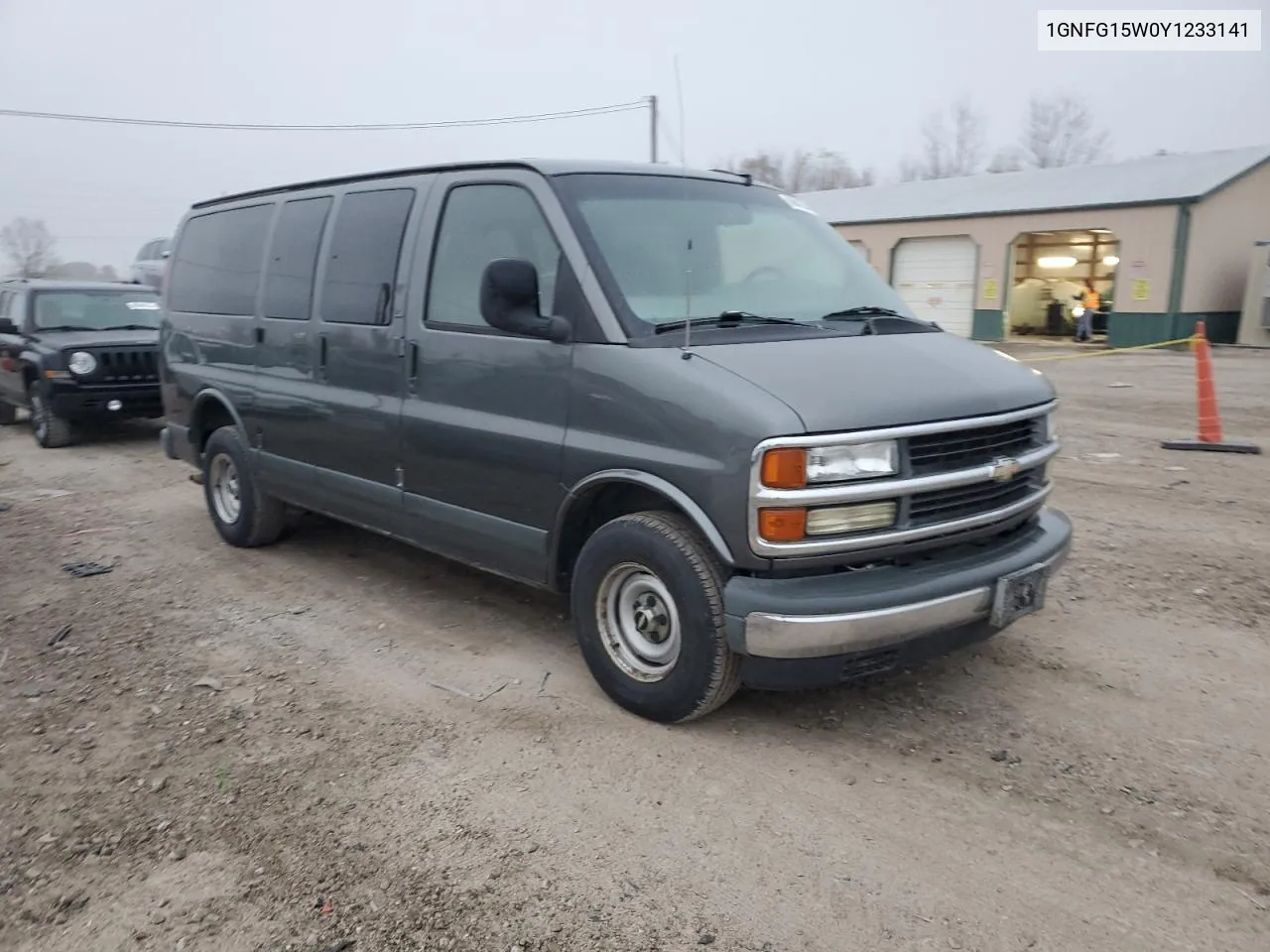 2000 Chevrolet Express G1500 VIN: 1GNFG15W0Y1233141 Lot: 80945354