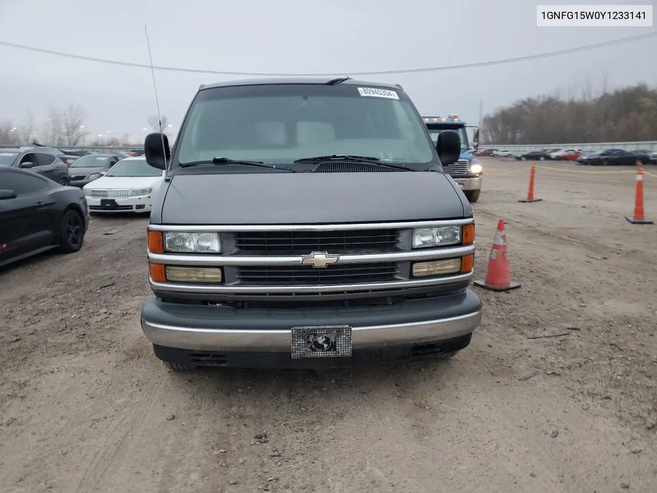 2000 Chevrolet Express G1500 VIN: 1GNFG15W0Y1233141 Lot: 80945354