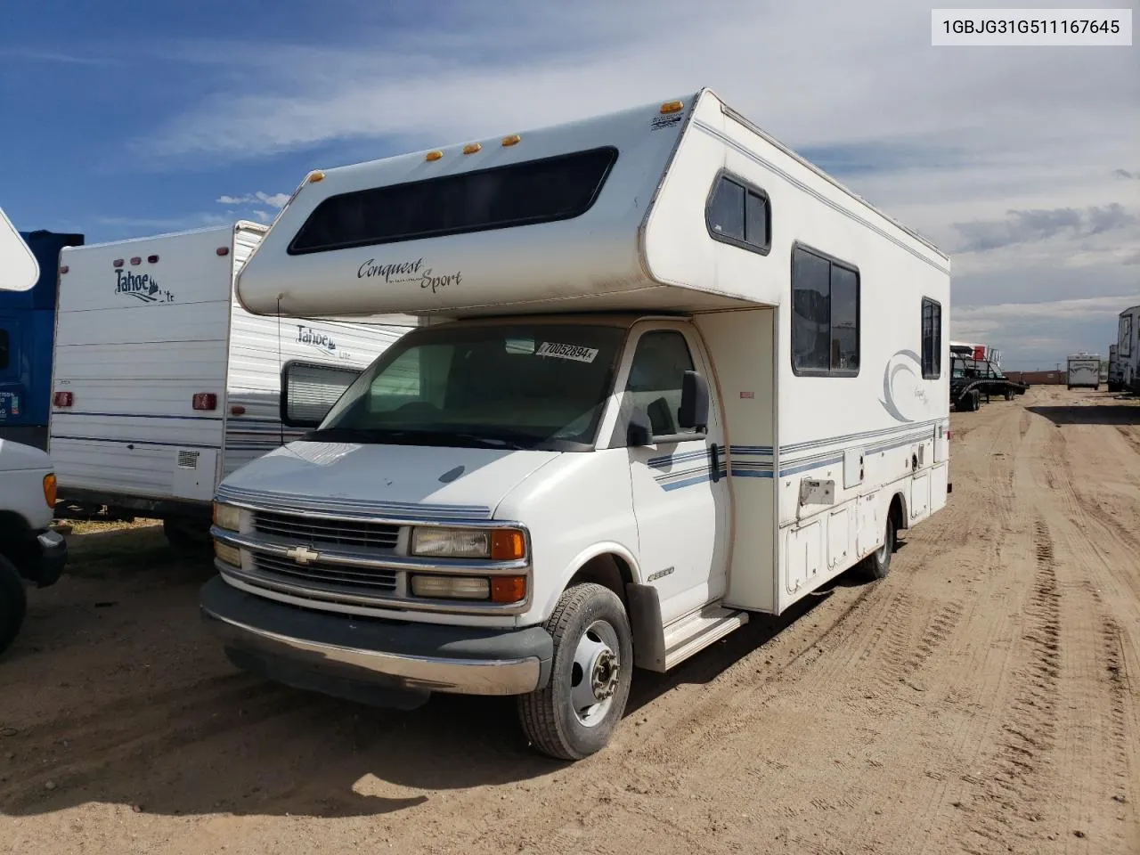 2001 Chevrolet Express Cutaway G3500 VIN: 1GBJG31G511167645 Lot: 70052894