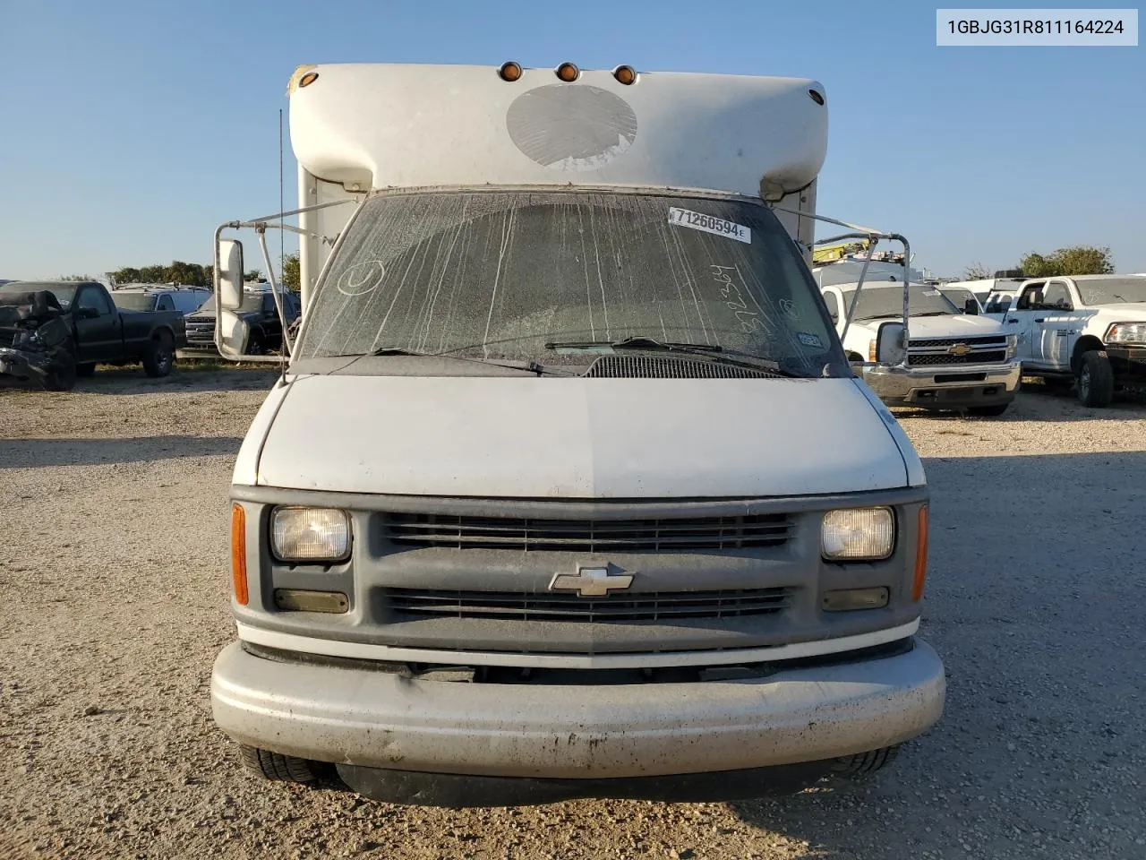 2001 Chevrolet Express Cutaway G3500 VIN: 1GBJG31R811164224 Lot: 71260594