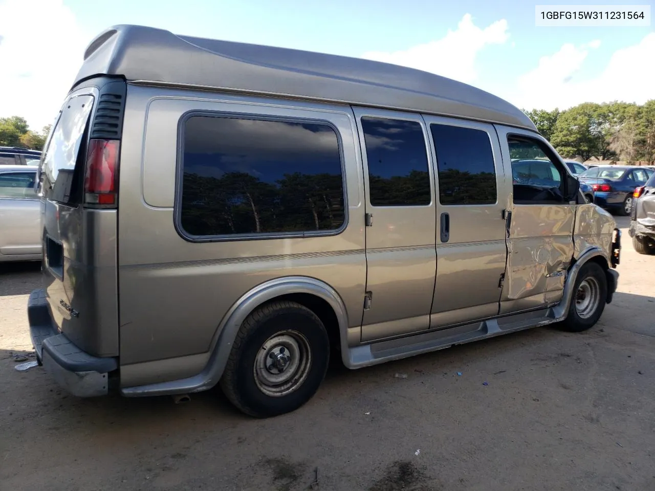 2001 Chevrolet Express G1500 VIN: 1GBFG15W311231564 Lot: 72405344